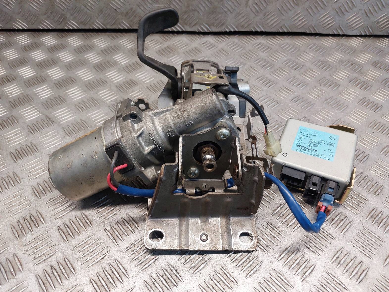 control electrics RENAULT CLIO II Phase II 7700437049 8200061924