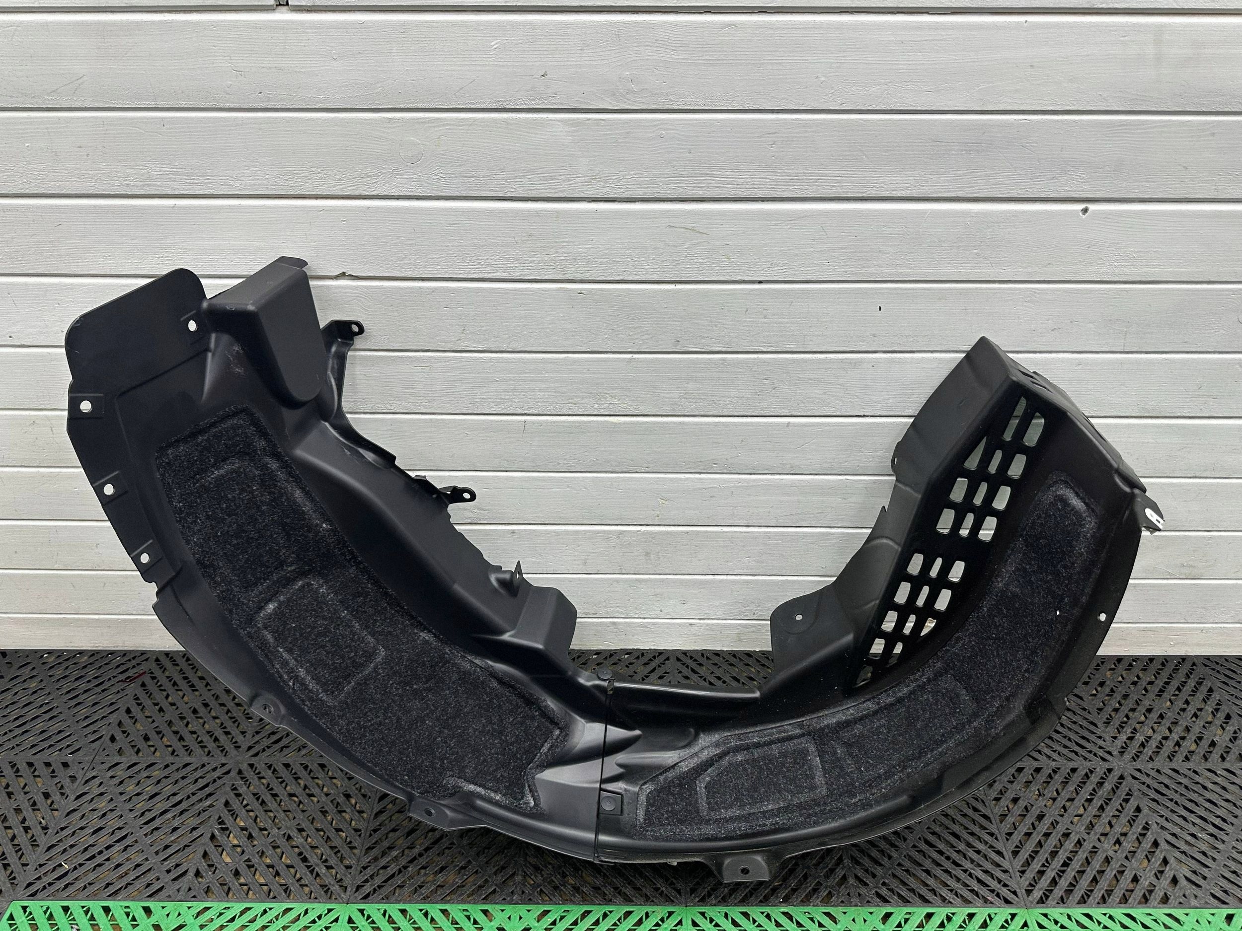 mudguard rear. BMW i3 7394078