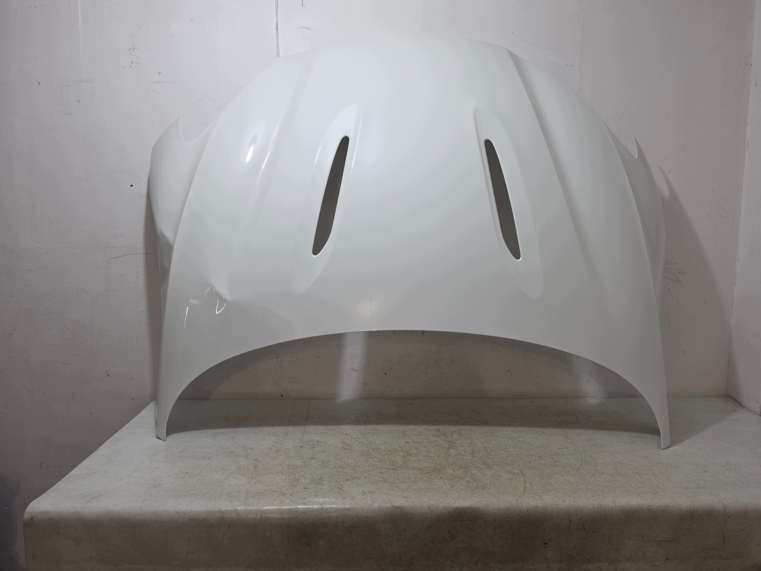 ASTON MARTIN DBX Motorhaube Fronthaube 2021