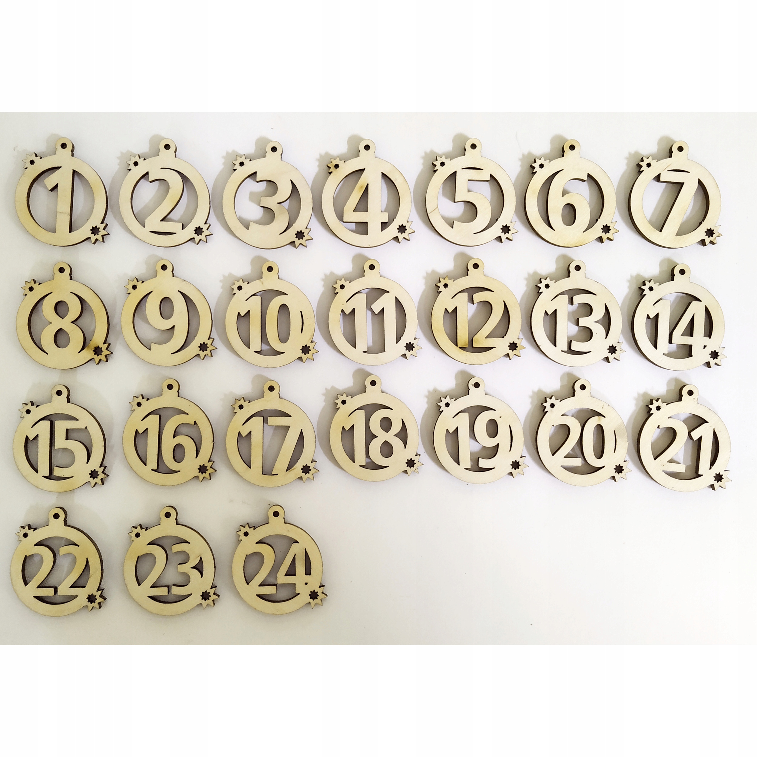 

Zawieszki numerki Kalendarz Adwentowy cyferki