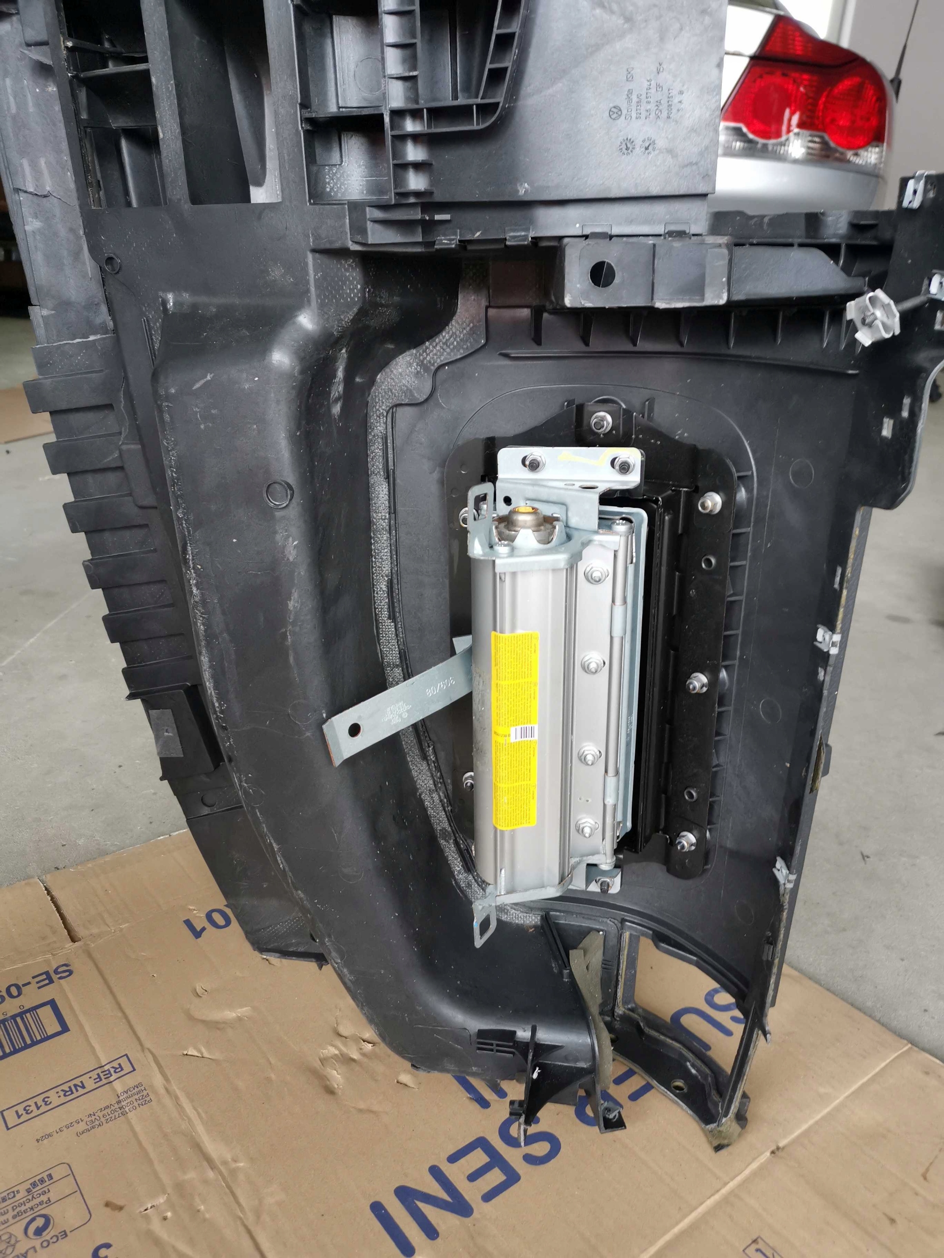 торпеда консоль vw TOUAREG и 7L6