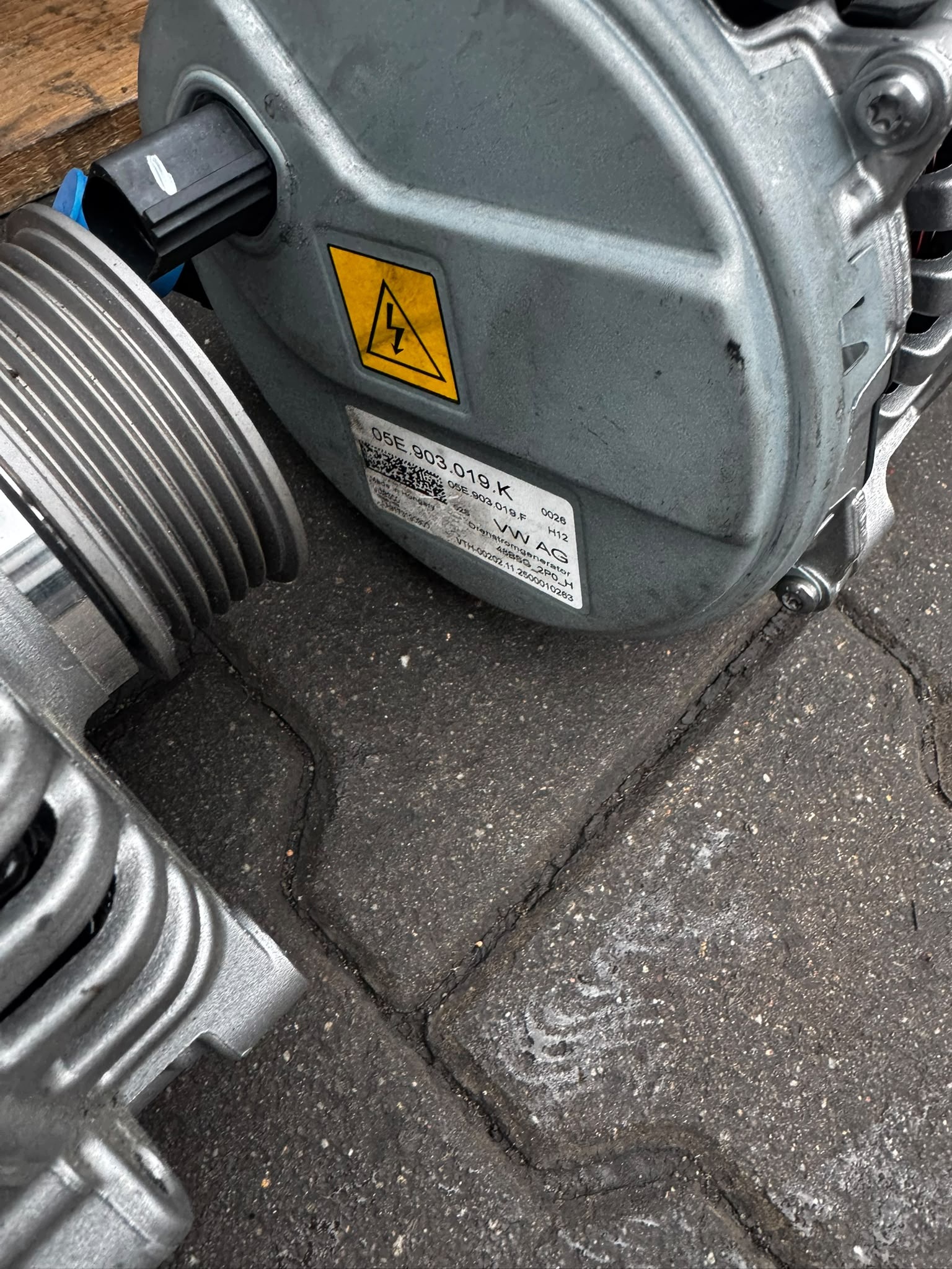 alternator VW AUDI SKODA 1,5 TSI 05E903019K