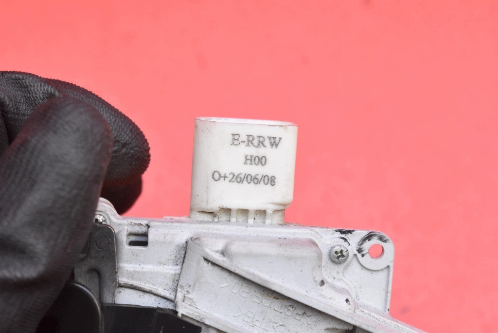lock door right front front EU 4F1837016 AUDI A3 8P 3D LIFT 08-13