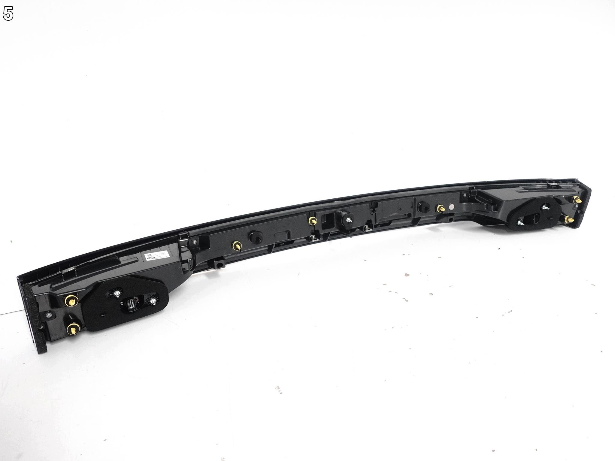 RANGE ROVER VELAR L560 17- light LED cap trunk door cover boot rear part EU