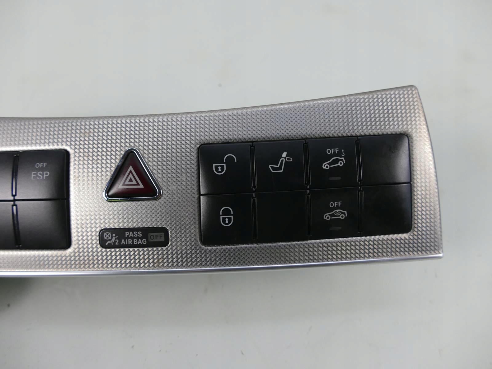 MERCEDES W209 C209 LIFT PANEL PRZYCISKOW Warnblickschalter