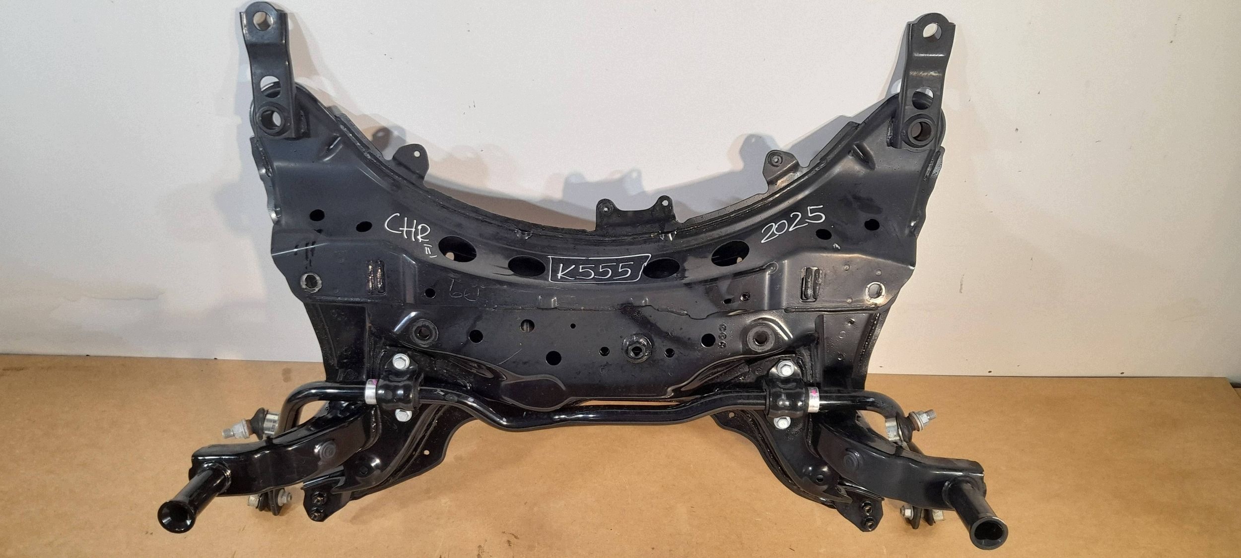 Toyota C-HR II 2025r axle beam front (K555)