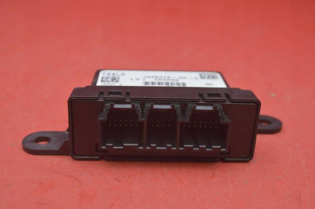 Centralina modulo parcheggio PDC 1048476-00-C TESLA MODEL S 12-20