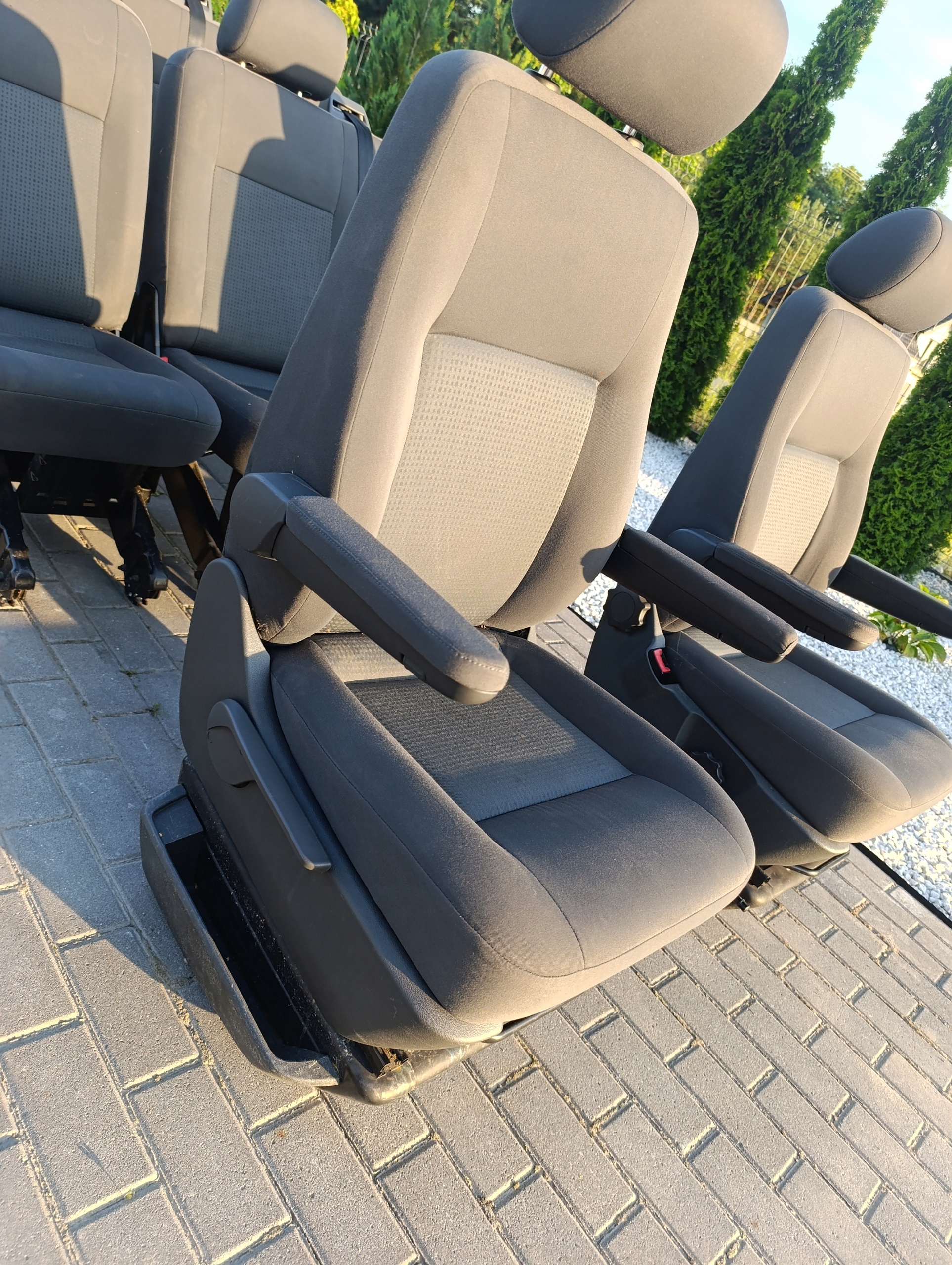 VW T5 T6 KOMPLET Sitze schwarze/ANTRACYT