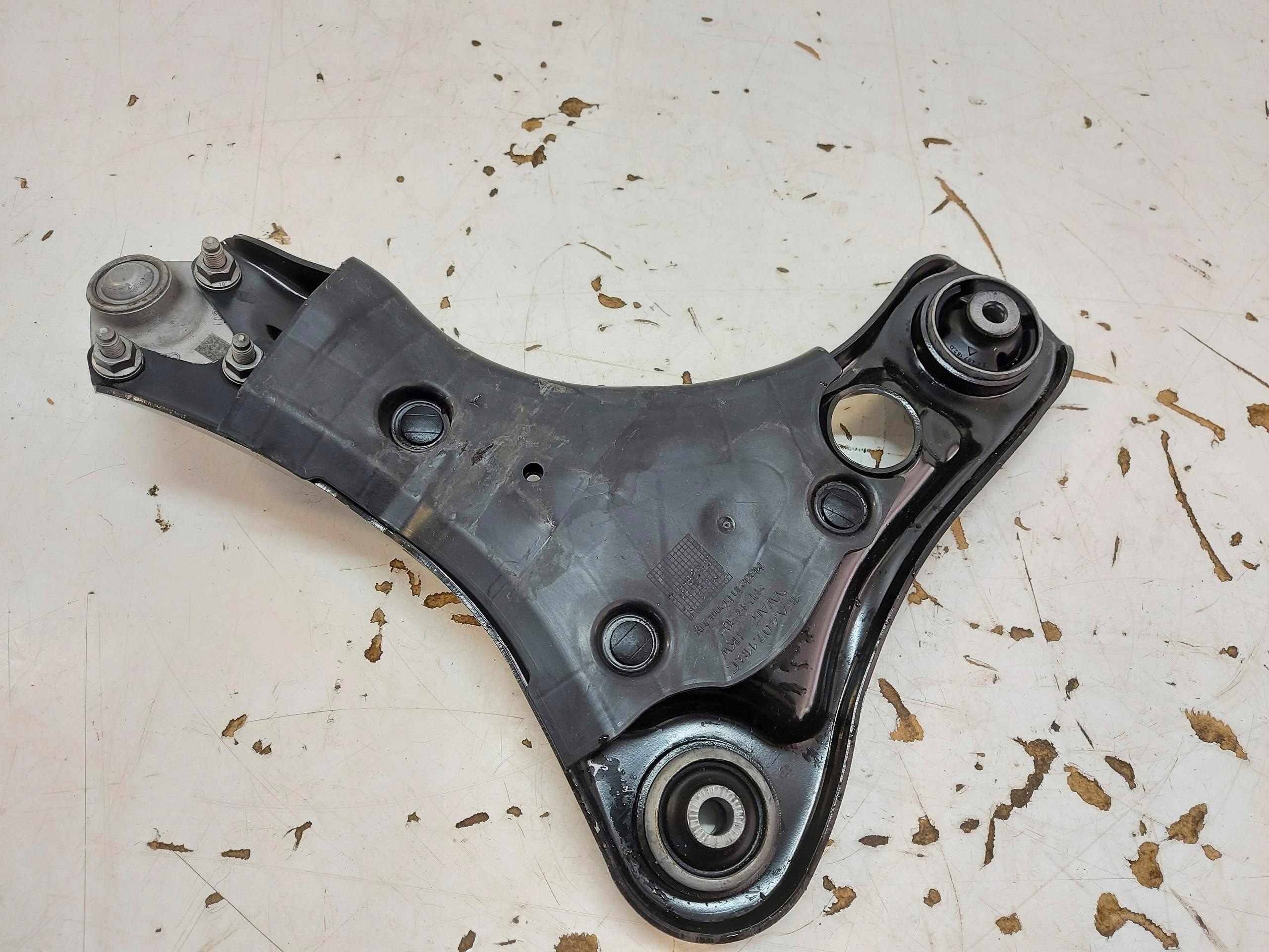 Ford Explorer Capri VII R2KB arm front right 1EA407152A