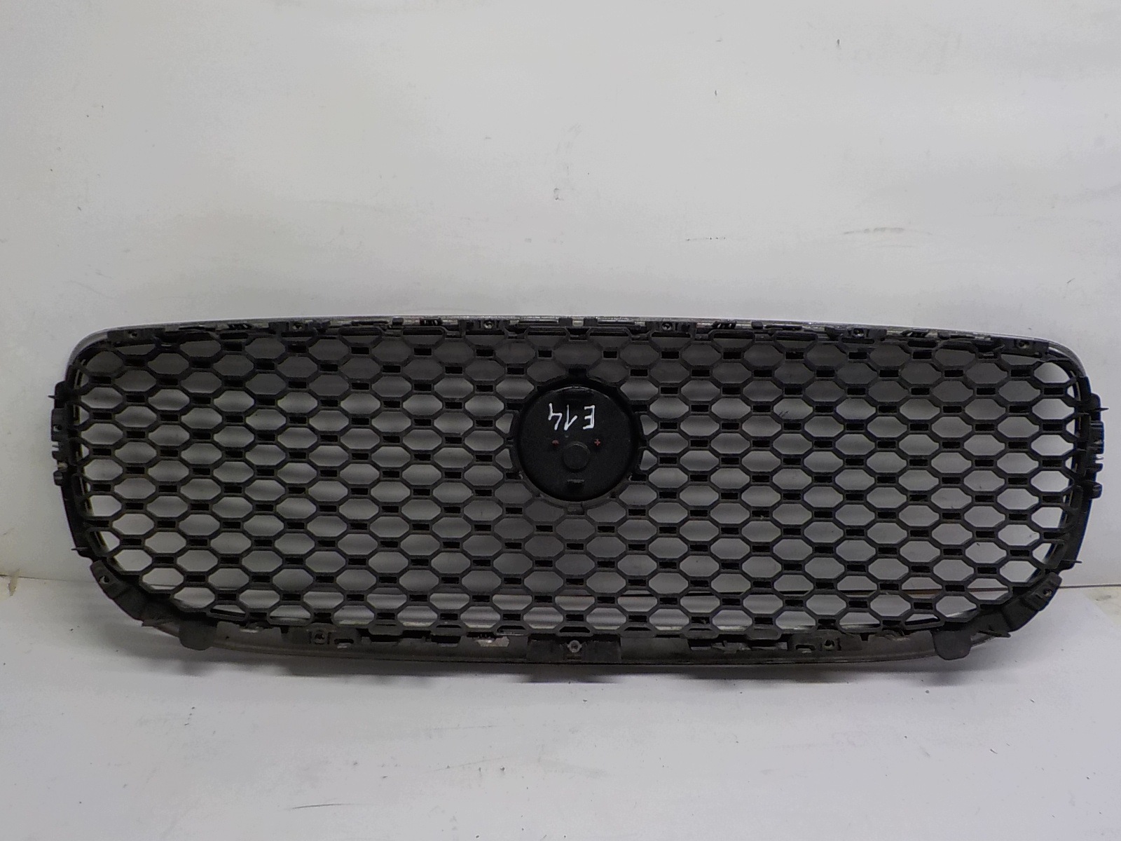 JAGUAR XE X760 grill grille radiator