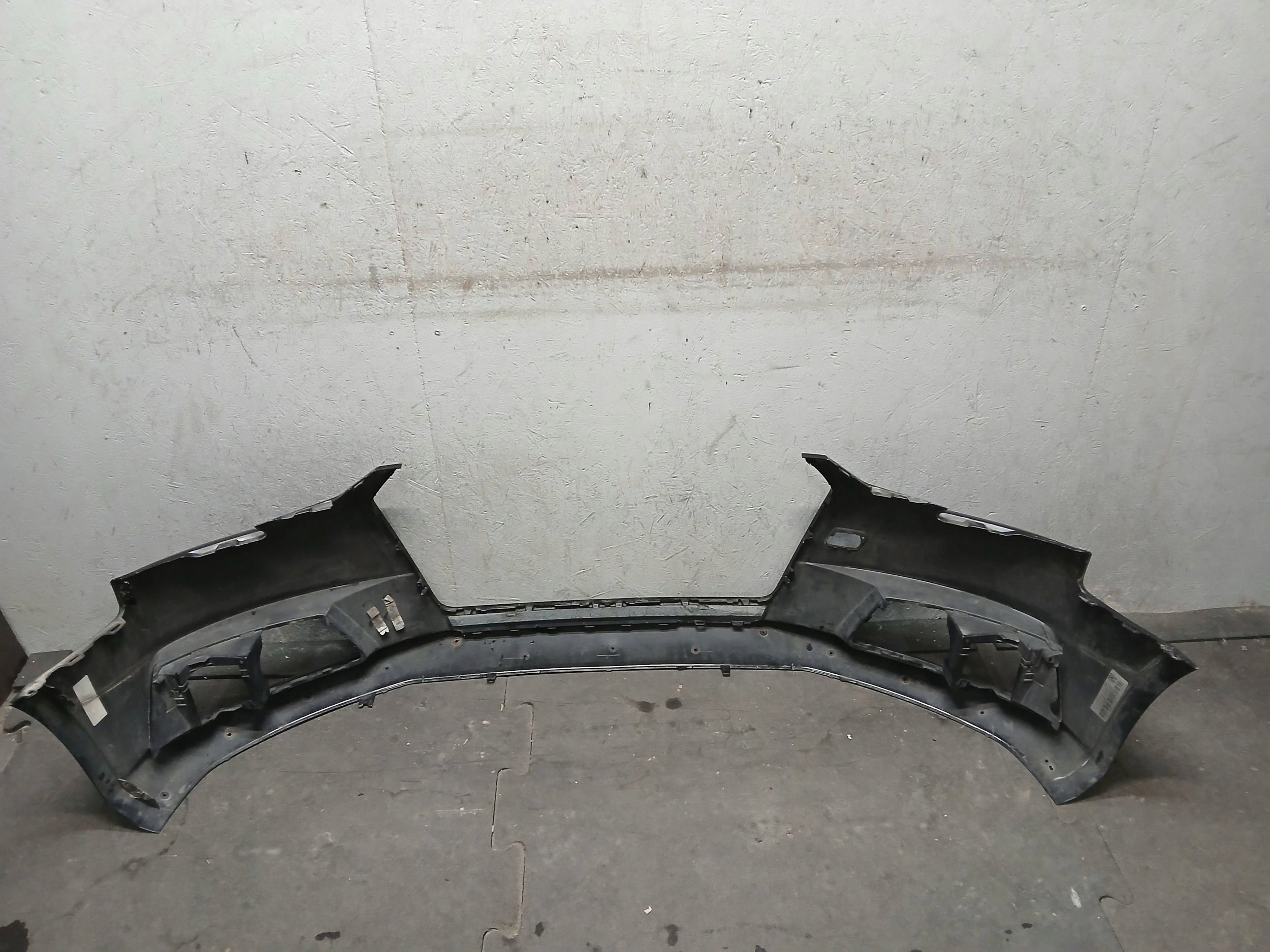 nárazník předek AUDI A4 B9 8W 16-19