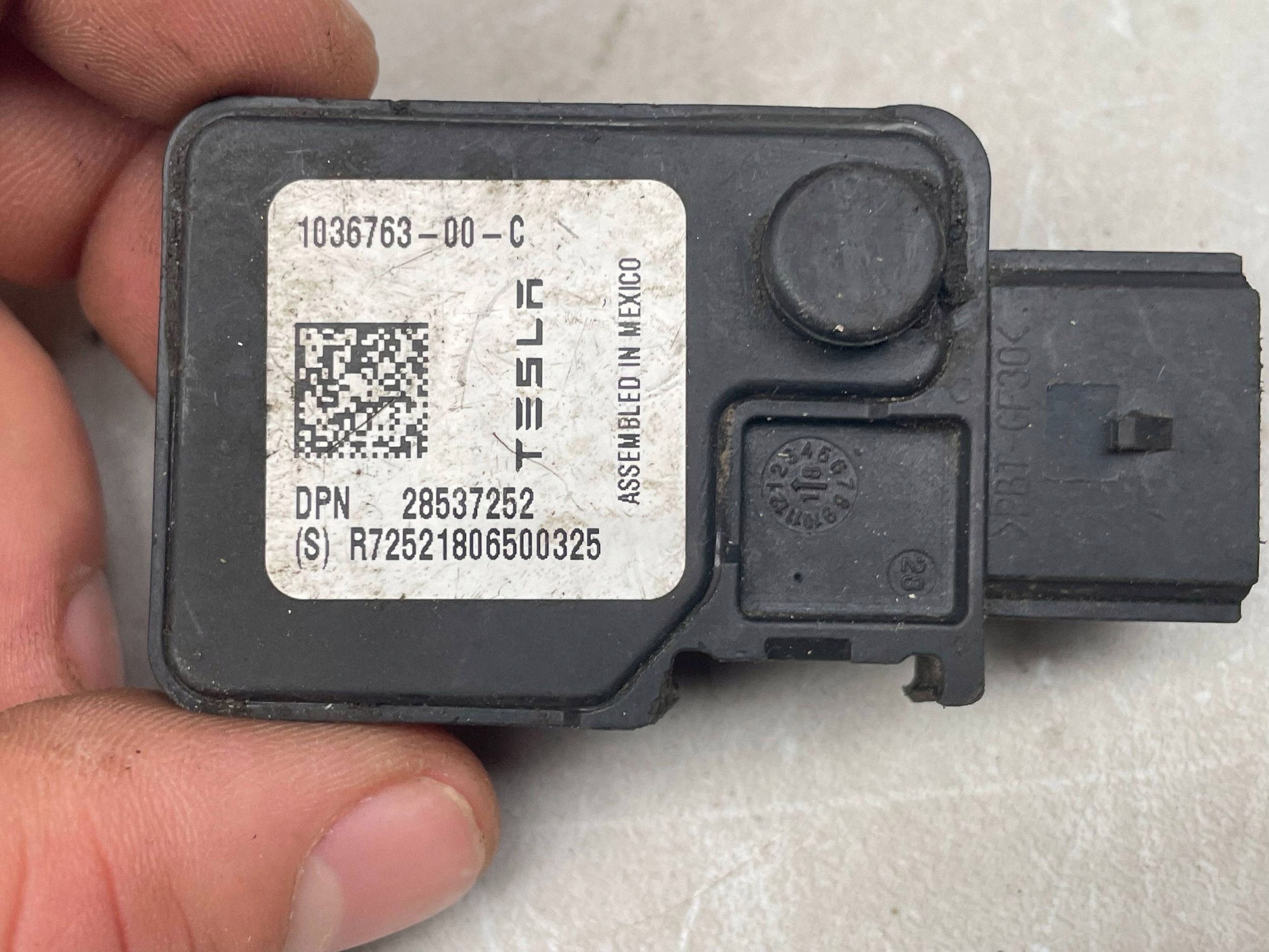 sensor TESLA MODEL X 1036763-00-C