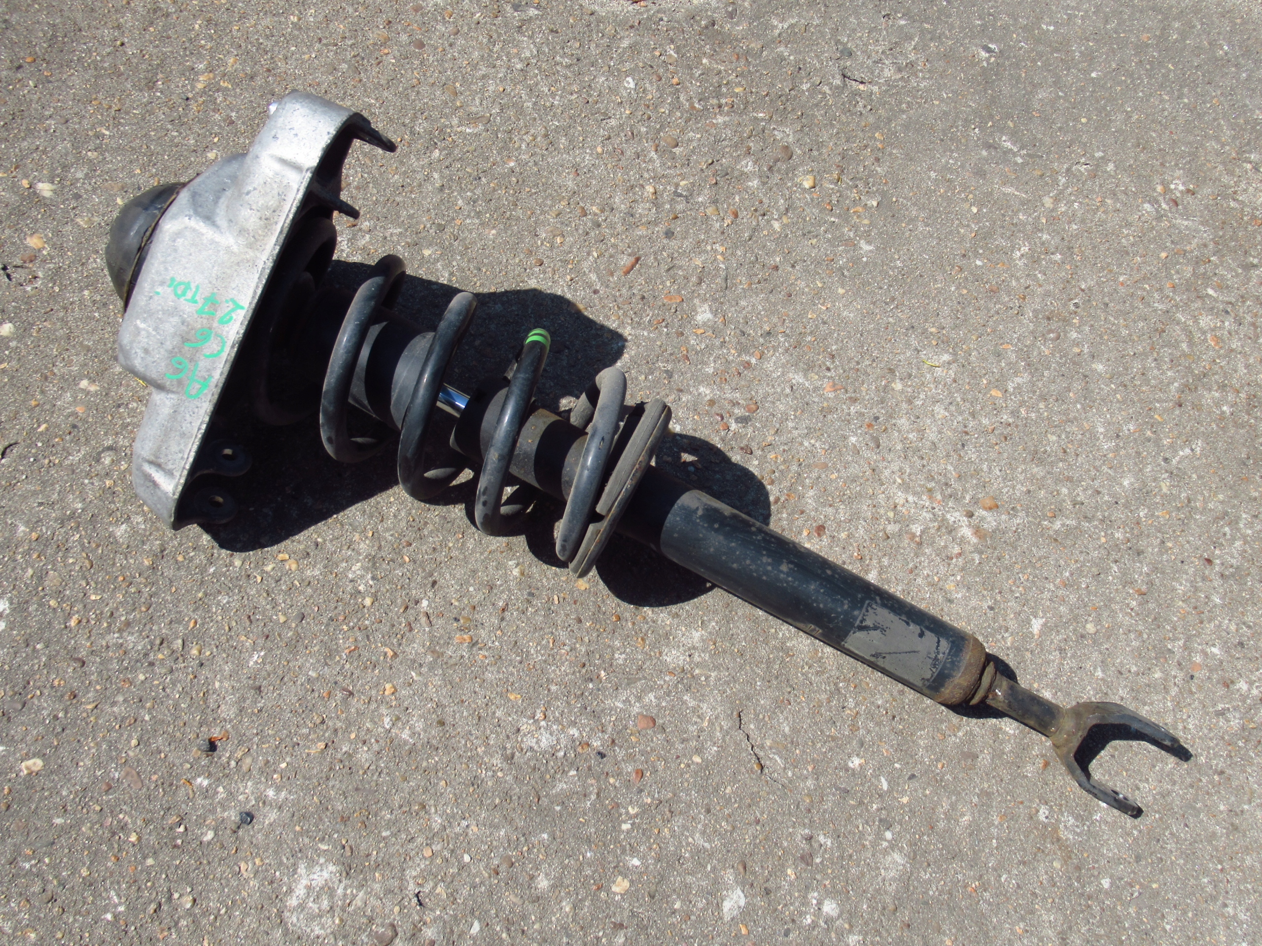 AUDI A6 C6 2.7 TDI shock absorber front 4F0413031AL