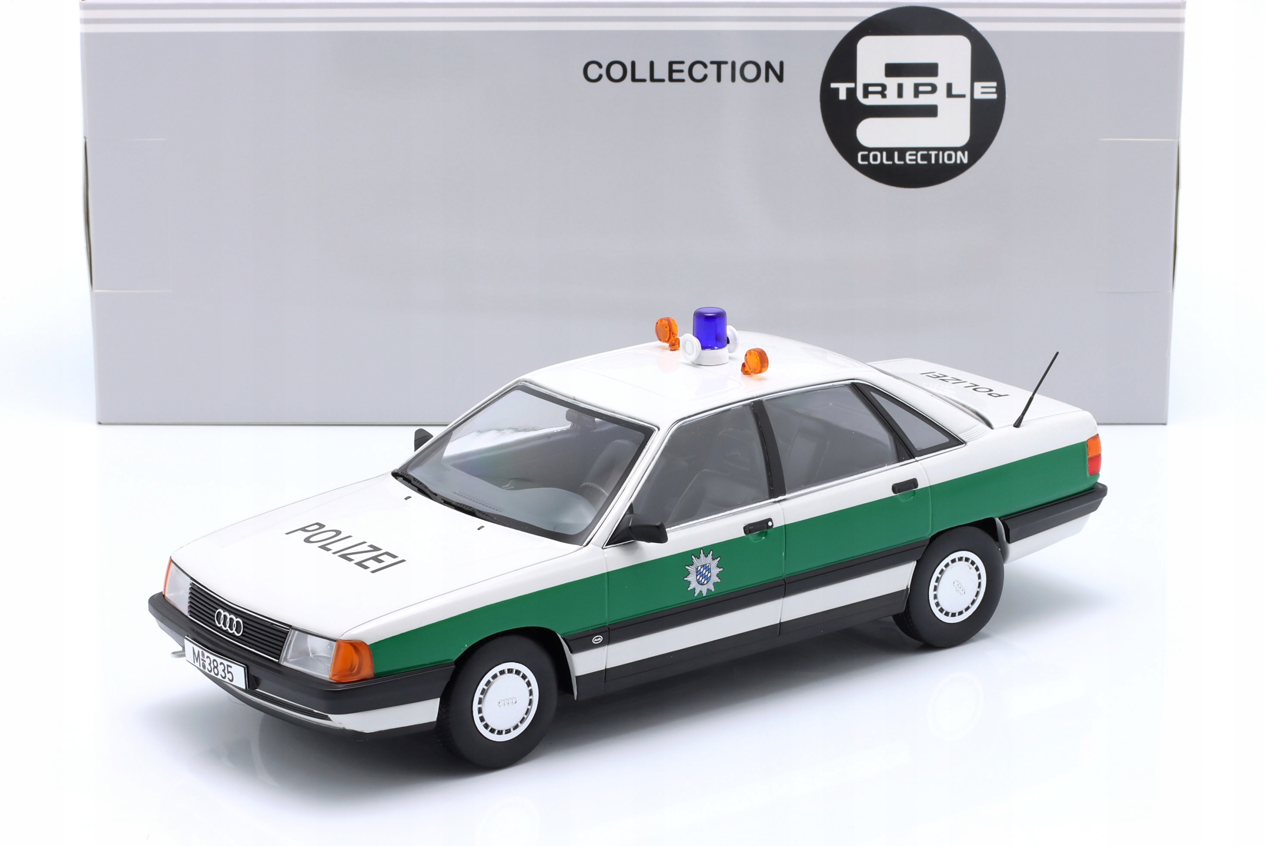 TRIPLE9 Audi 100(C3) 1989 Polizei White/Green 1:18