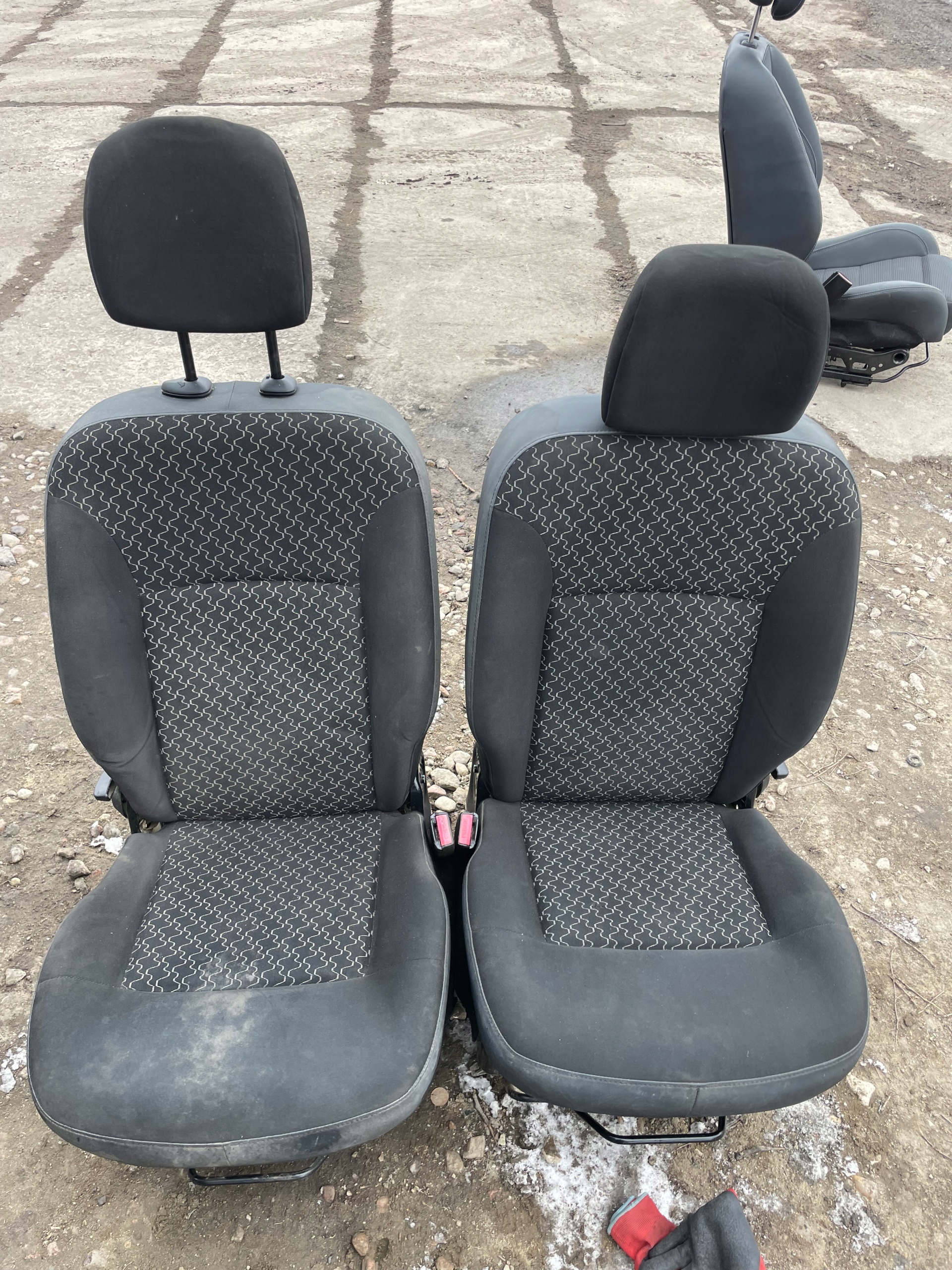 сидением кресла KANGOO II РЕСТАЙЛИНГ