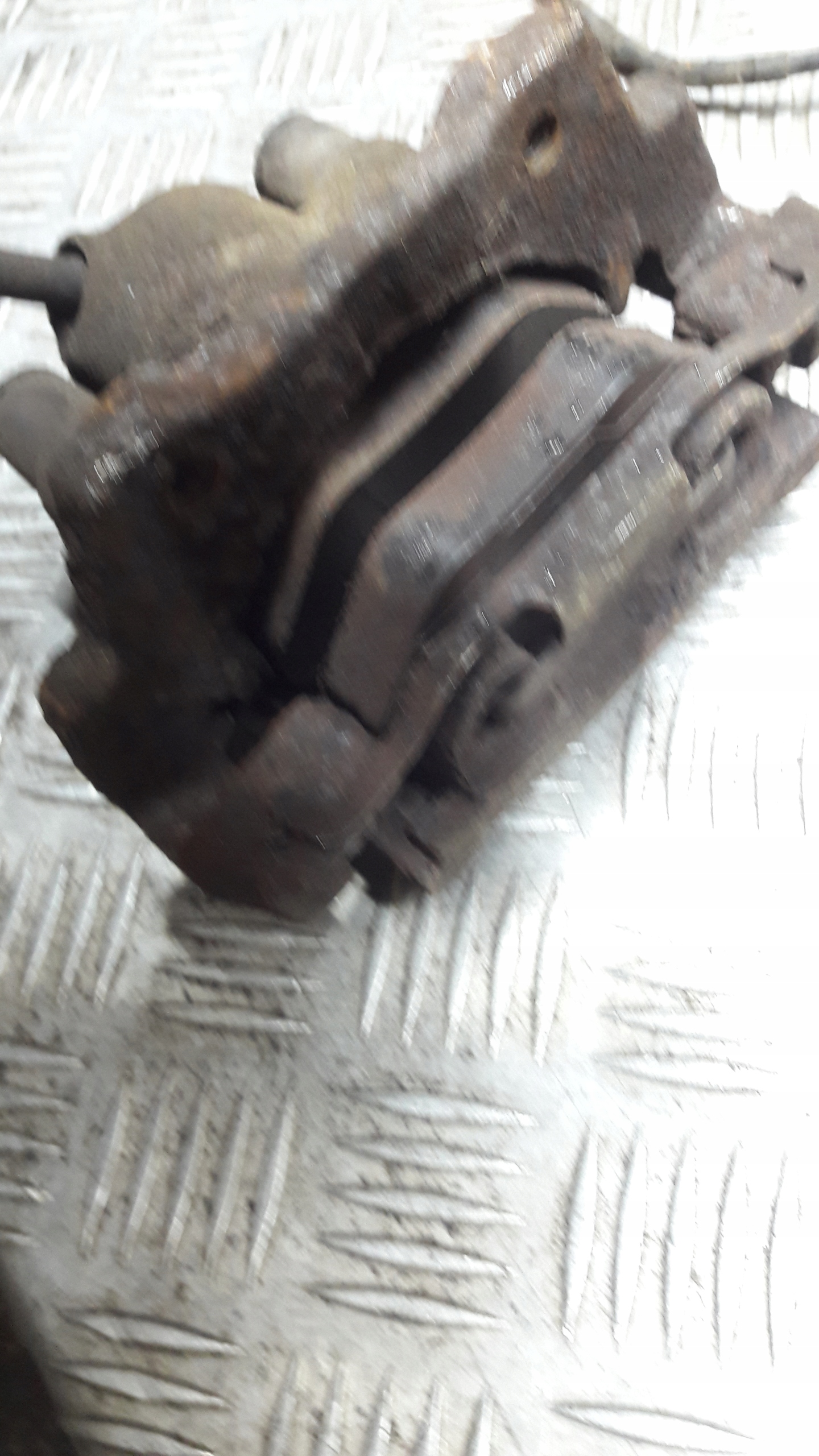 BMW E46 Bremssattel Bremse Sattel Brems- heck links oder rechts N42 1.8 40/10