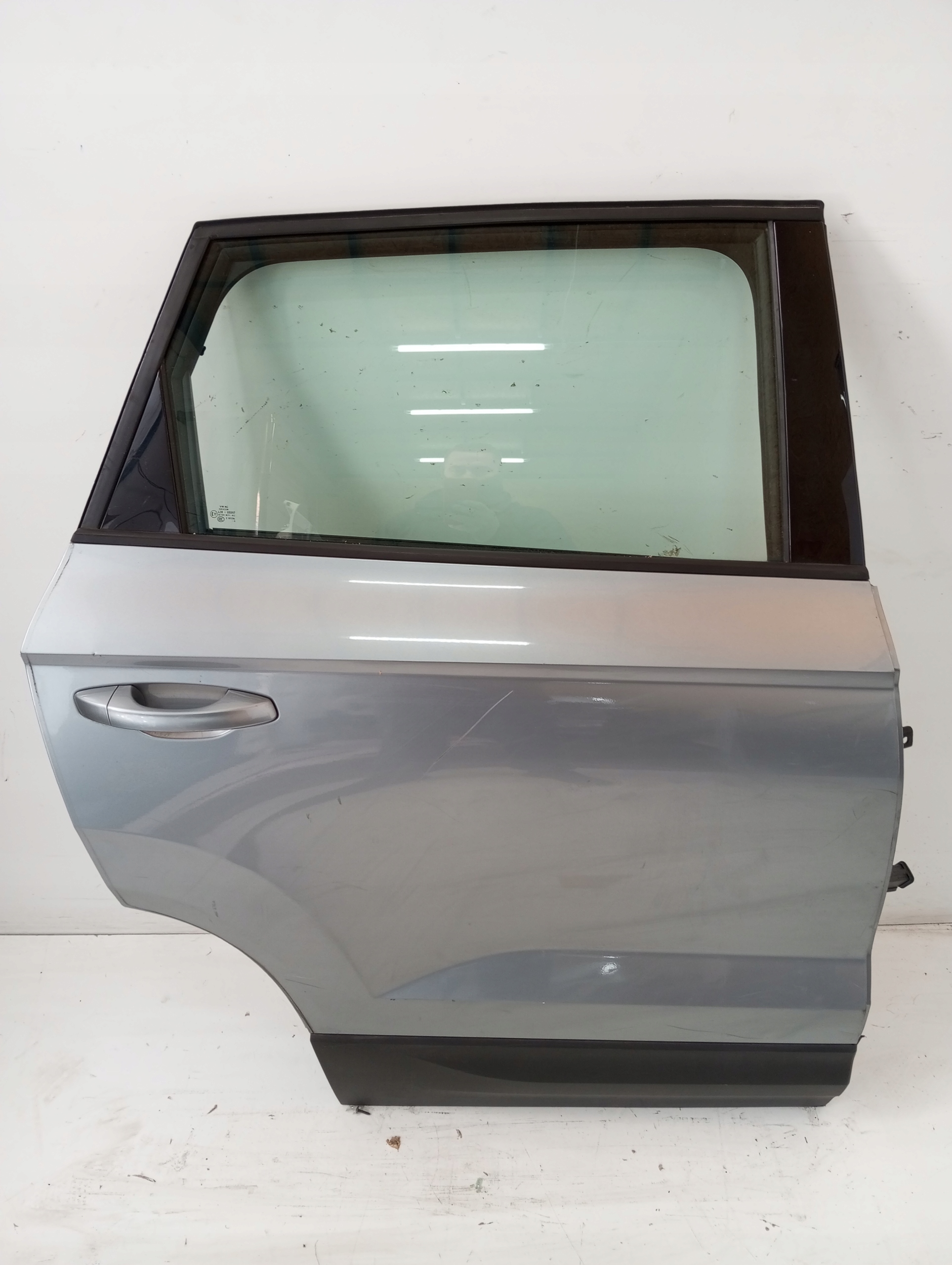 door right rear. SKODA KAROQ 19R