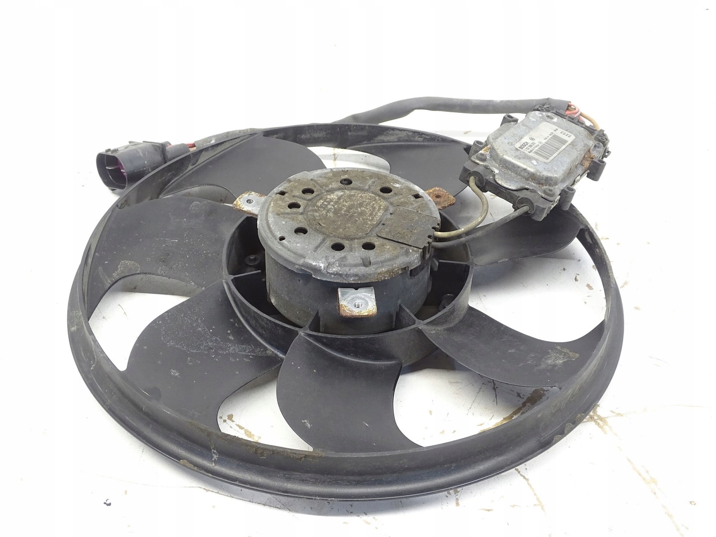 vrtule ventilátor chladiče modul AUDI A4 S4 B8 S5 8T 3.0 TFSI 8K0959455E