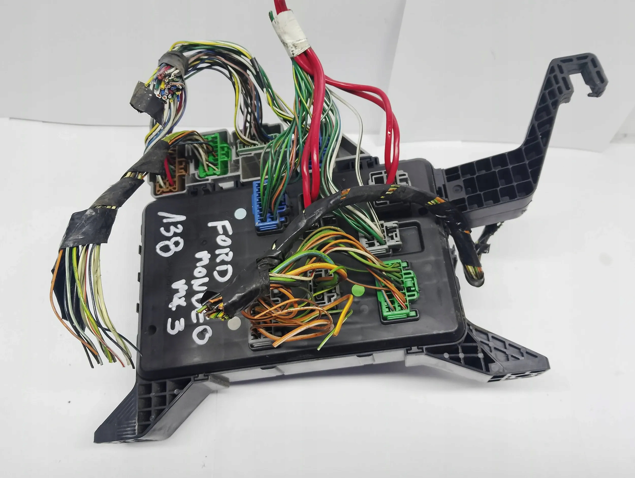 Module fusibles Module BSI Ford Mondeo MK3 1S7T14A073AEq