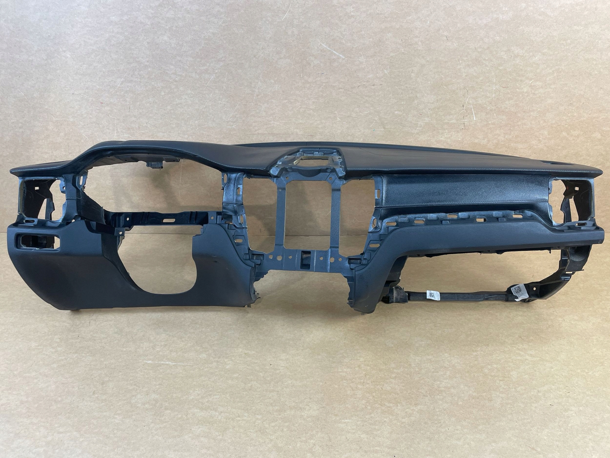 dashboard instrument panel cockpit upholstery VOLVO XC60 II 2017- HEAD UP 31417555