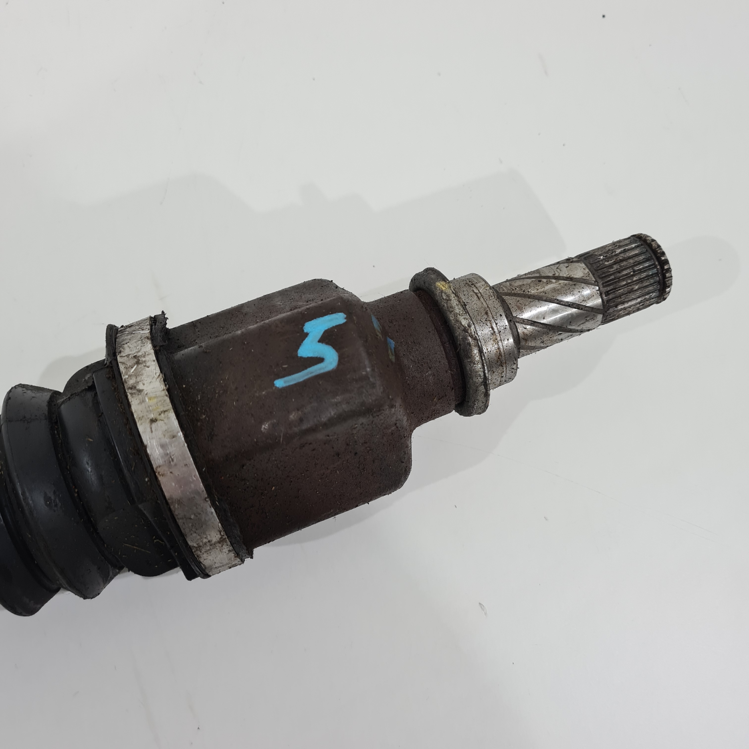 semi-axis left RENAULT KANGOO II THALIA and 1.5 DCI 8200543868