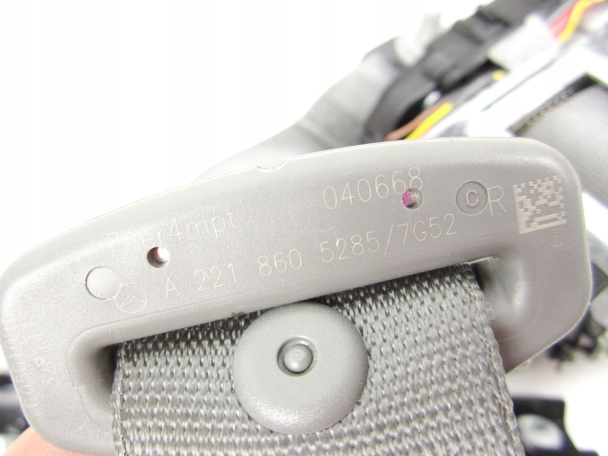 tension belt safety front front right Mercedes W221 grey