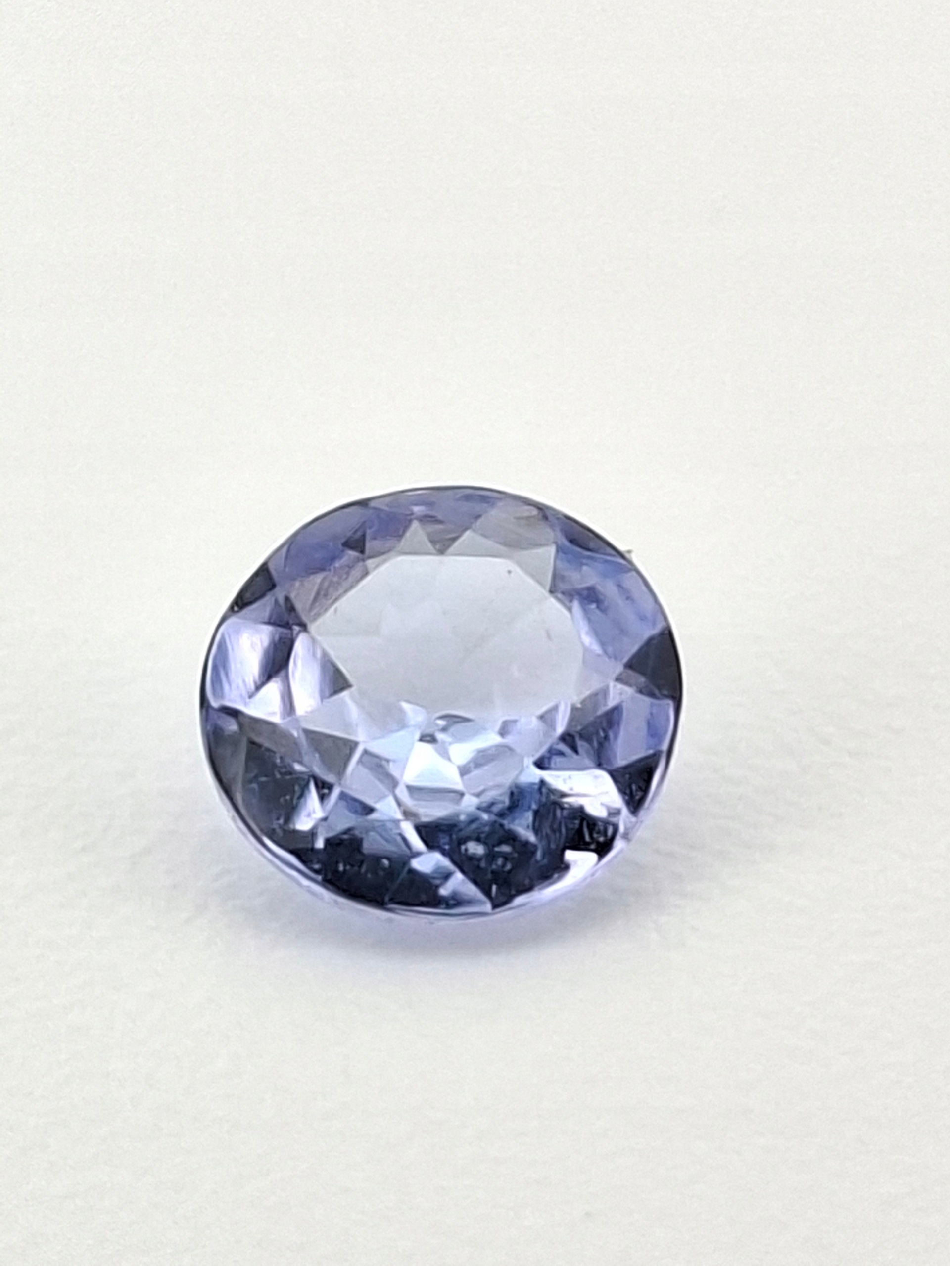 Přírodní Tanzanit, průměr 4 mm