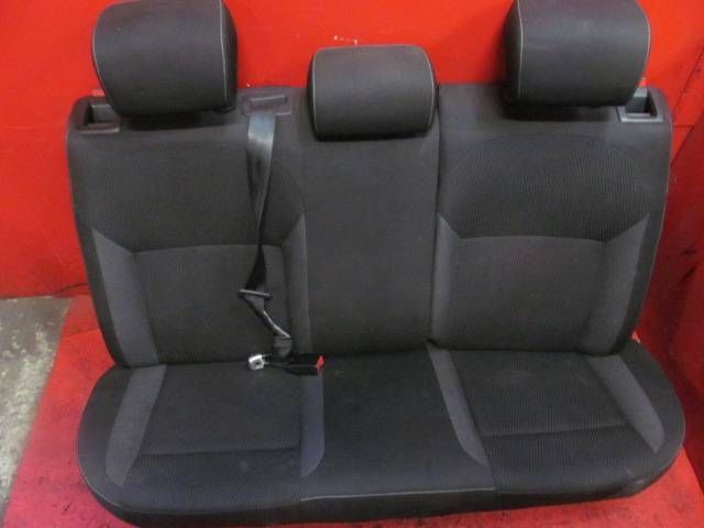 Skoda RAPID NH3 NH 5JA HB SPACEBACK seats right left front seat side