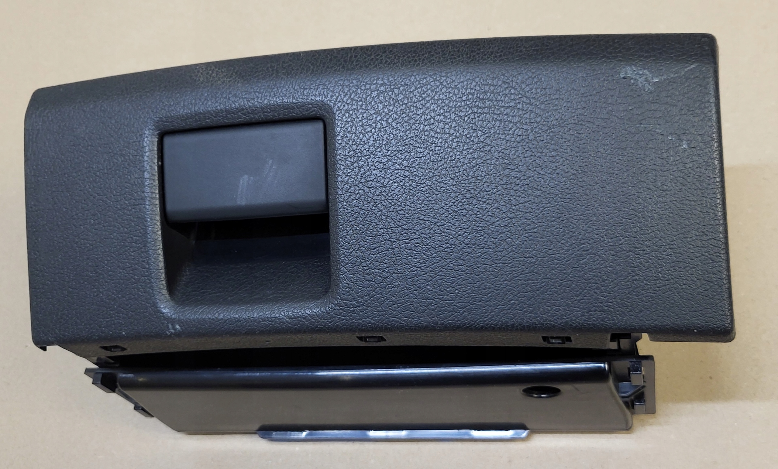 passenger compartment seat plato lower left front AUDI A5 8F CABRIO black OE EU