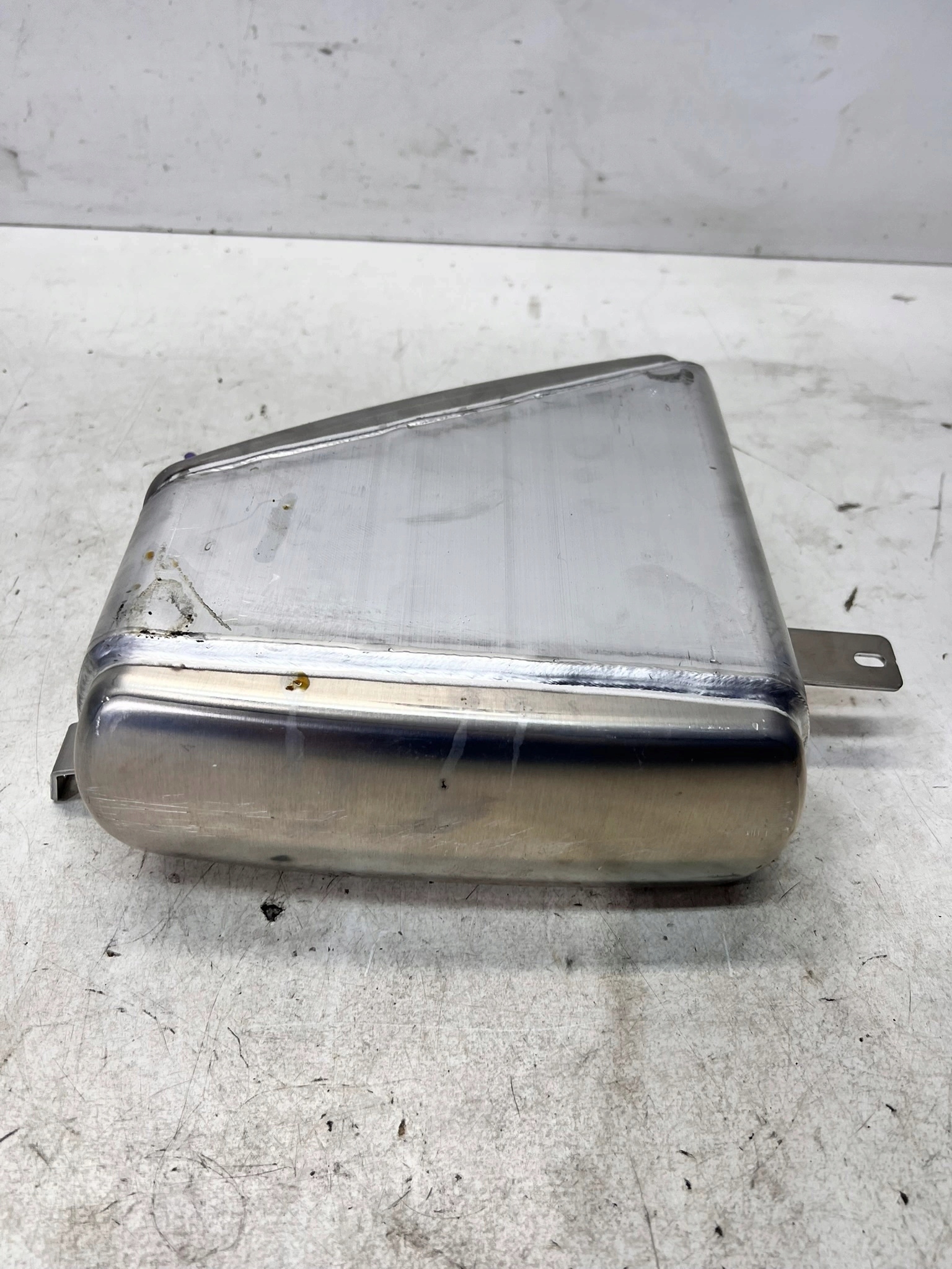 tank air springing PNEUMATYCZNEGO left AUDI Q7 4M 4M0616203E