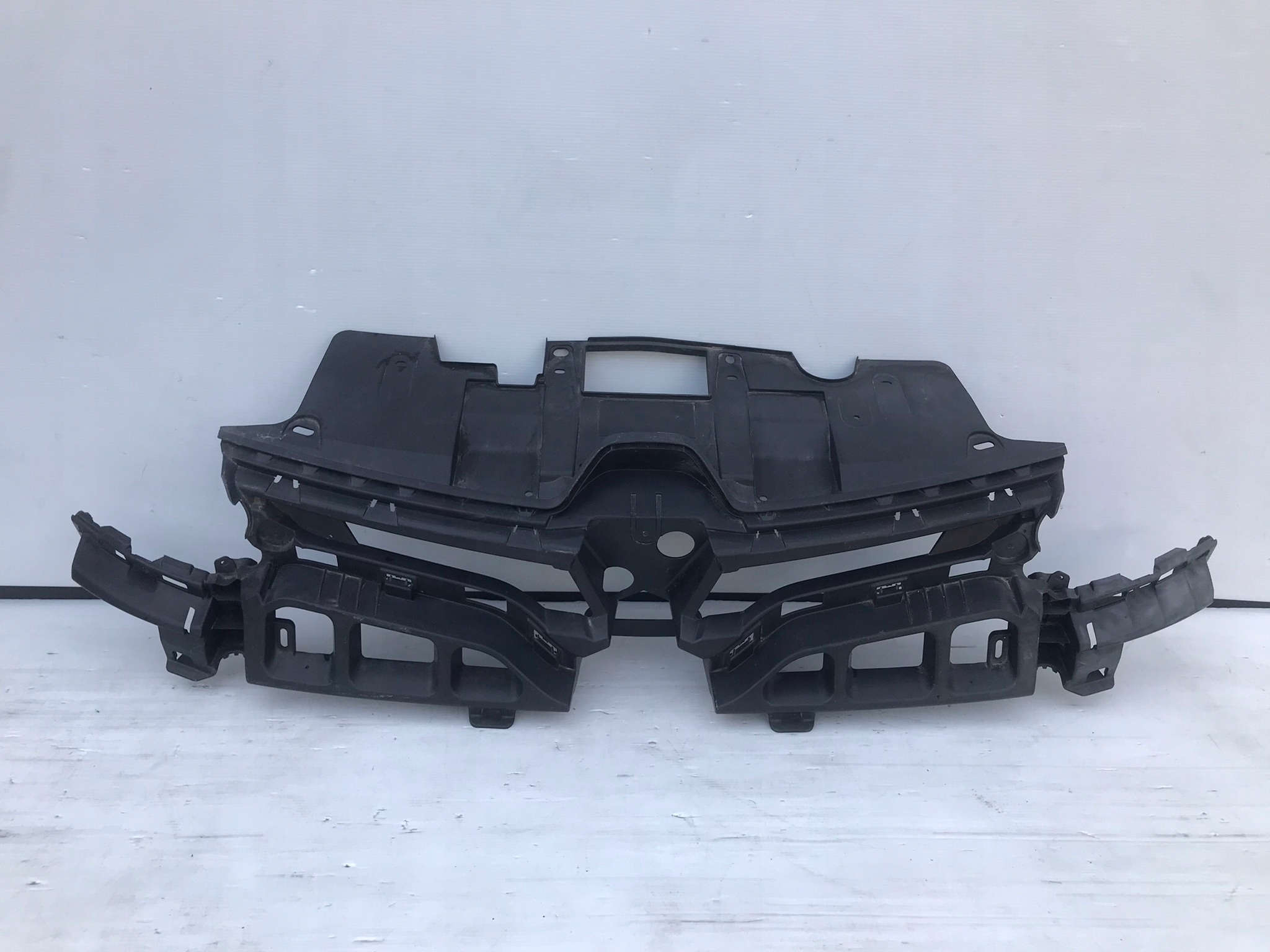 620367995R - RENAULT MEGANE III LIFT БАМПЕР БАМПЕР 2013-2015