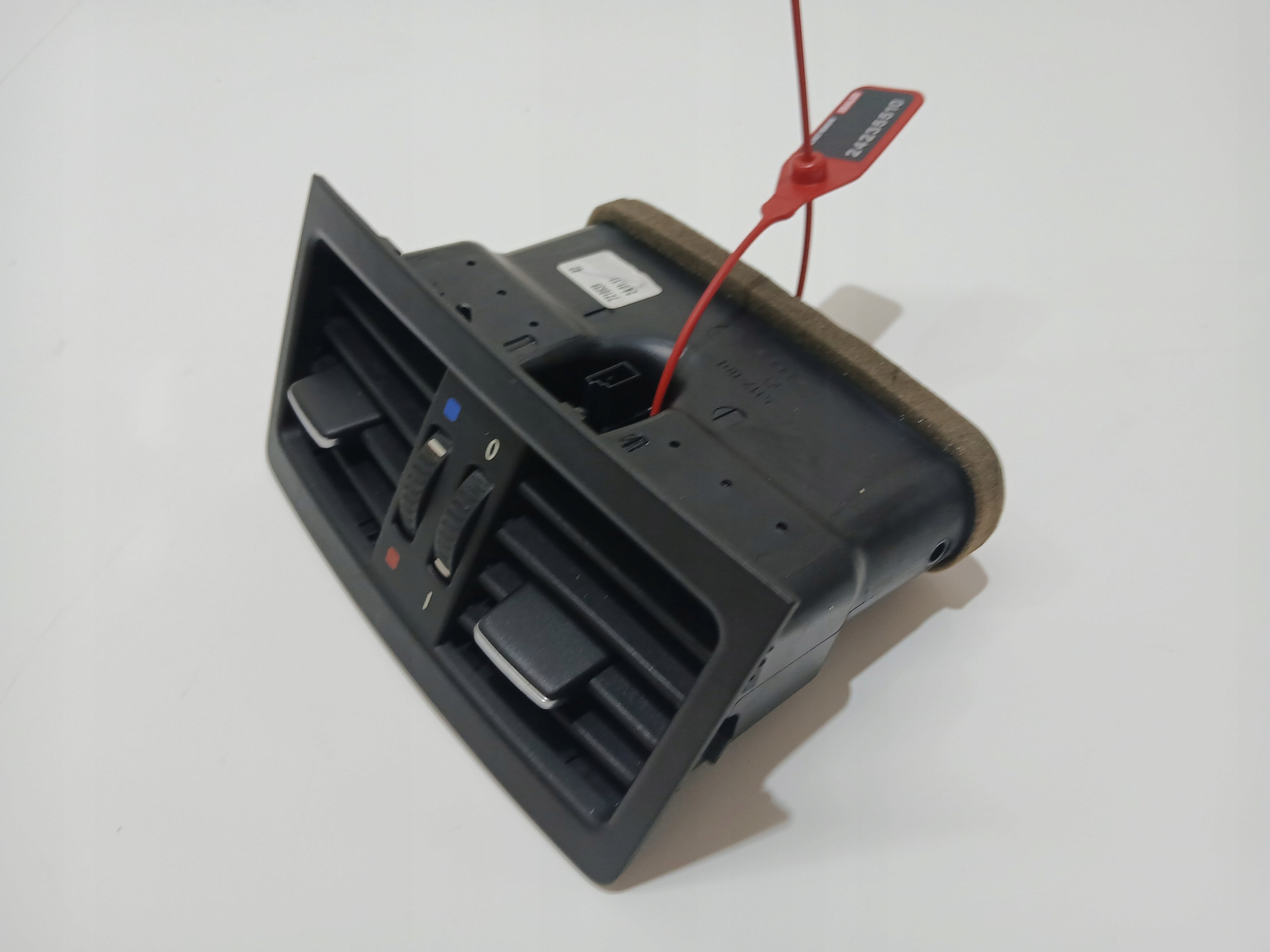 BMW E91 LCI grid air conditioning devices 7129556