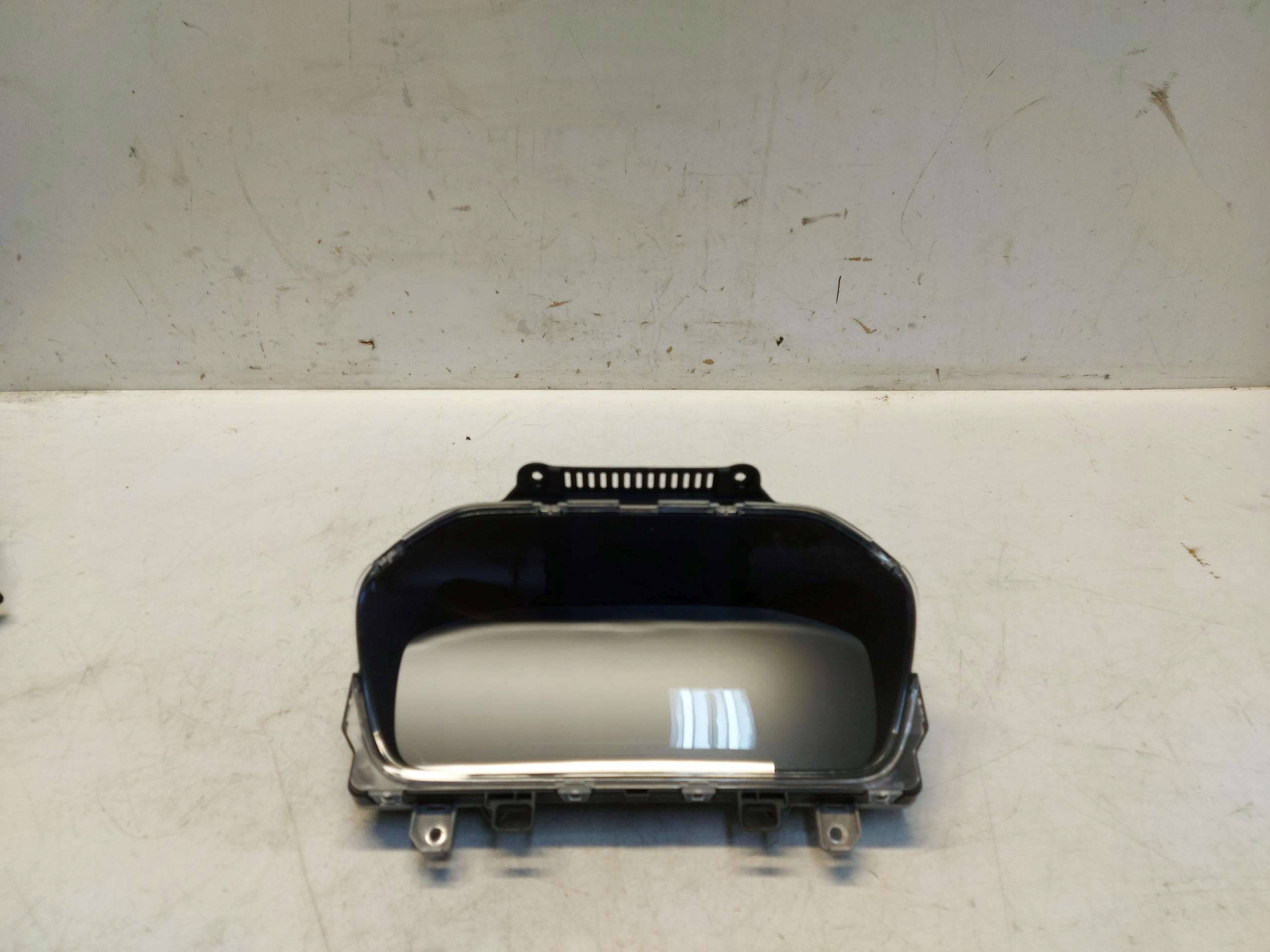 VOLVO XC40 dials dials 2.0d 32254570