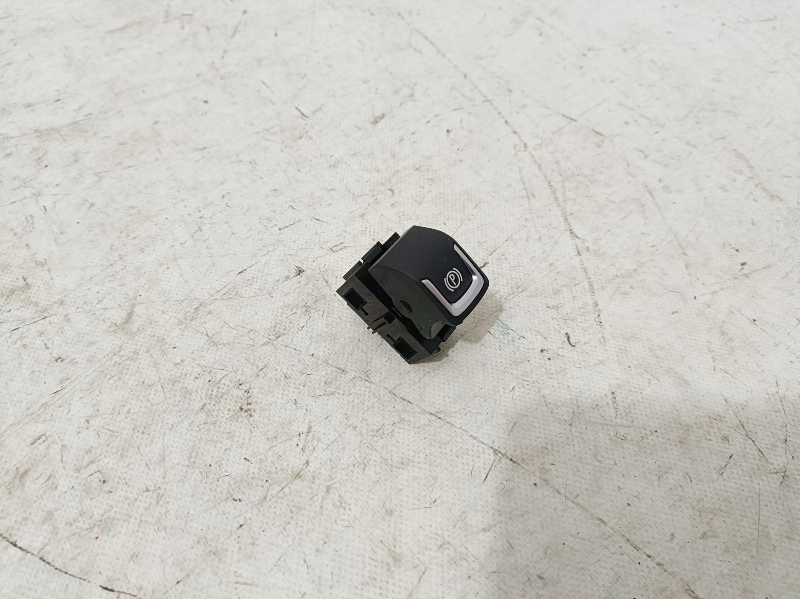 CADILLAC ESCALADE IV 15- switch brakes 23470329