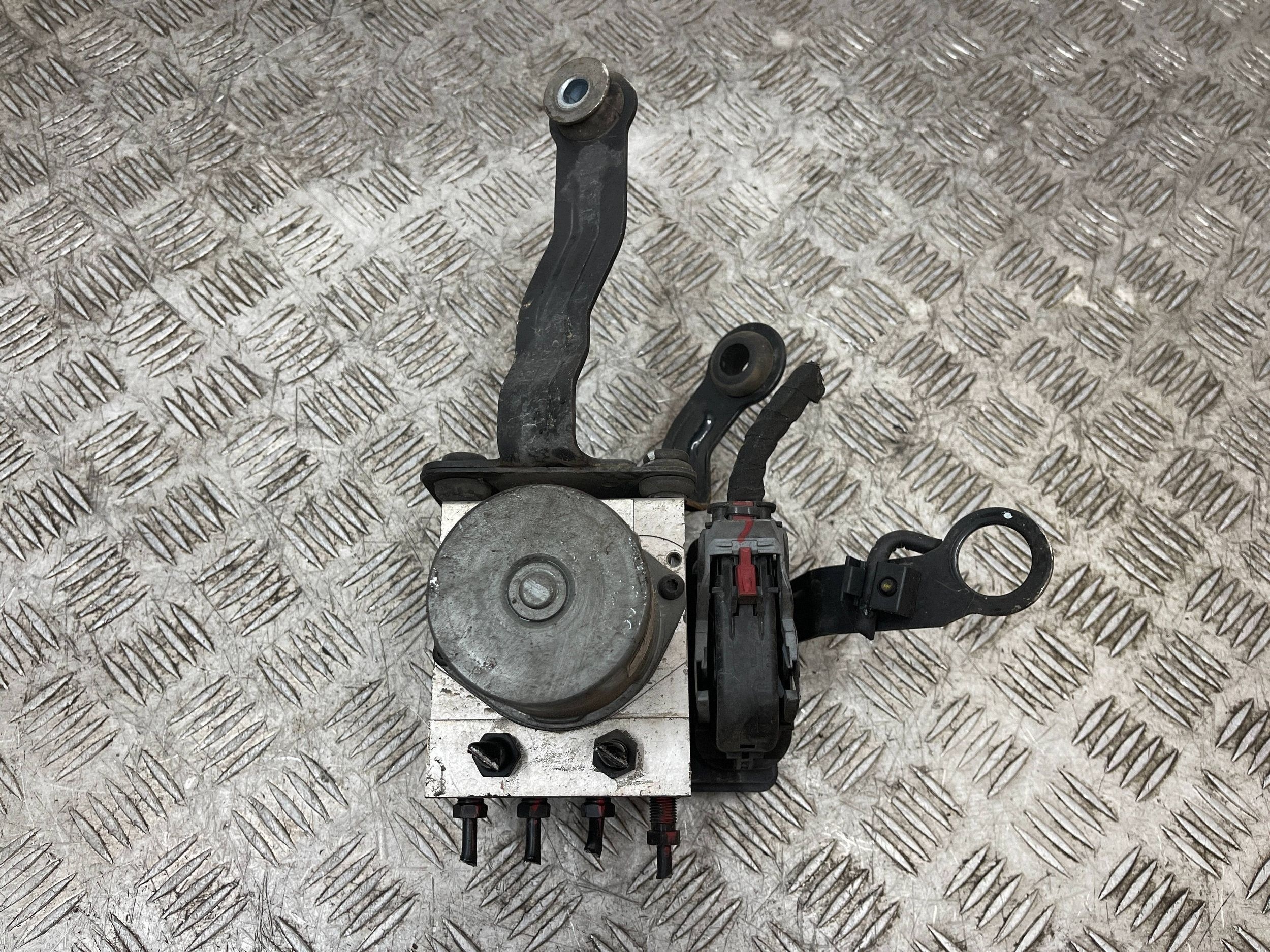 pompe ABS unité de commande électronique uce KIA VENGA 09- 58920-1P270