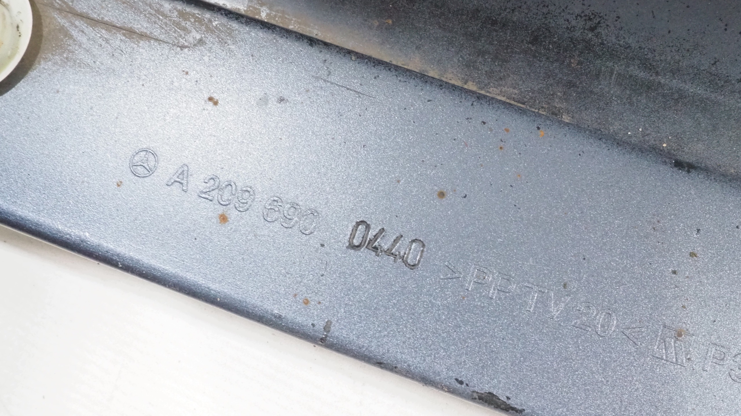Mercedes CLK W209 moulding threshold right A2096900440