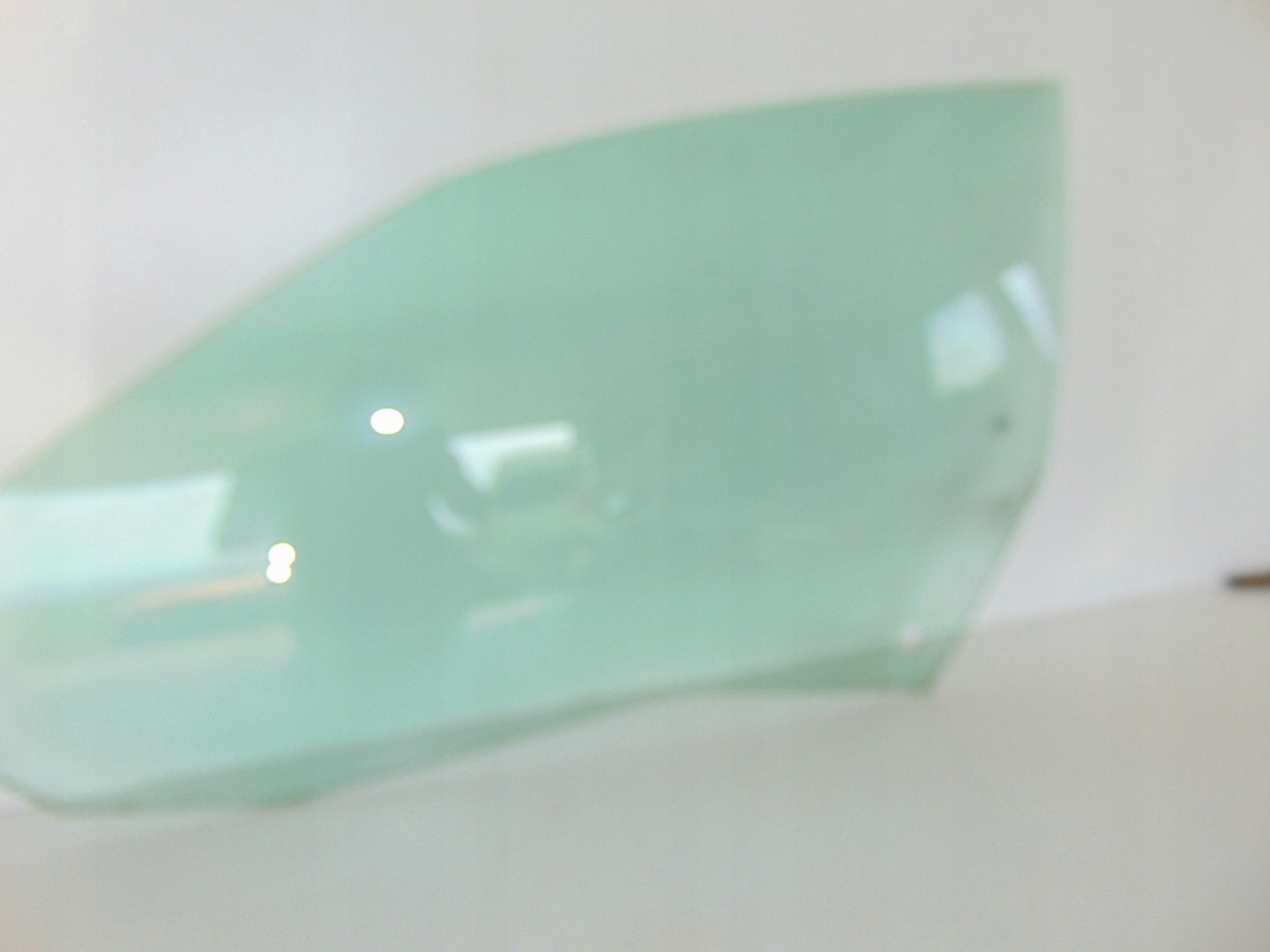 СТЕКЛО ВОДИТЕЛЯ ЛЕВЫЙ ПЕРЕД AUDI A3p CABRIO