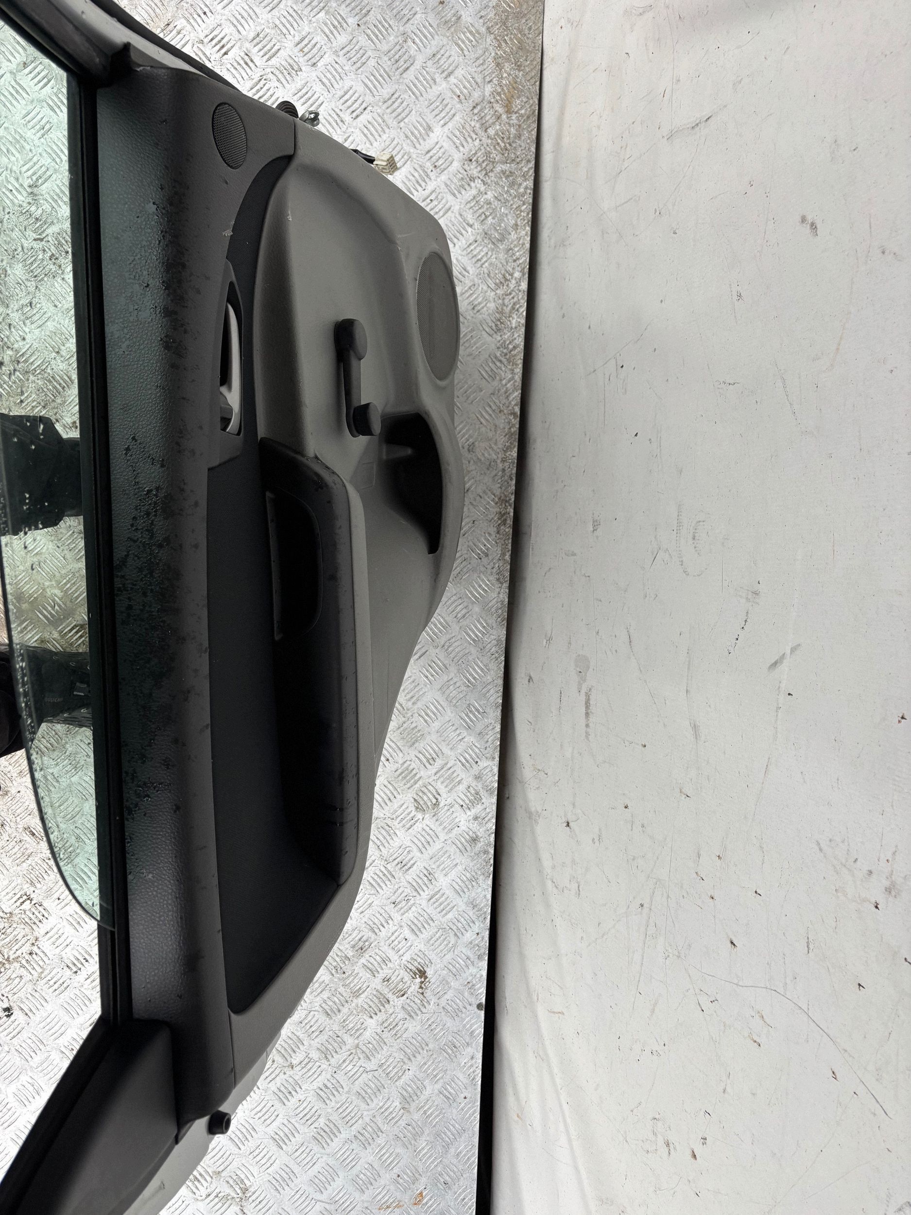 door rear part rear. left SUZUKI SX4