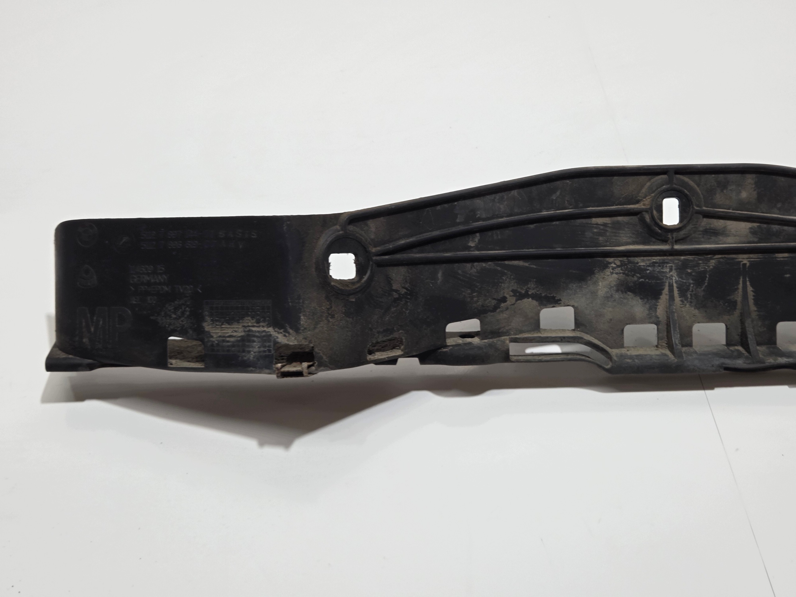 PROWADNICA paraurti posteriore BMW E60 E61 M PAKIET 7897144