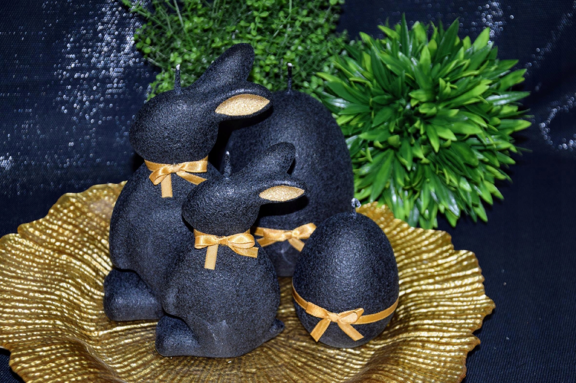 ŚWIECA ZAJĄC WIELKANOCNY 19CM VELUR CZARNA+ZŁOTO Marka Adpal