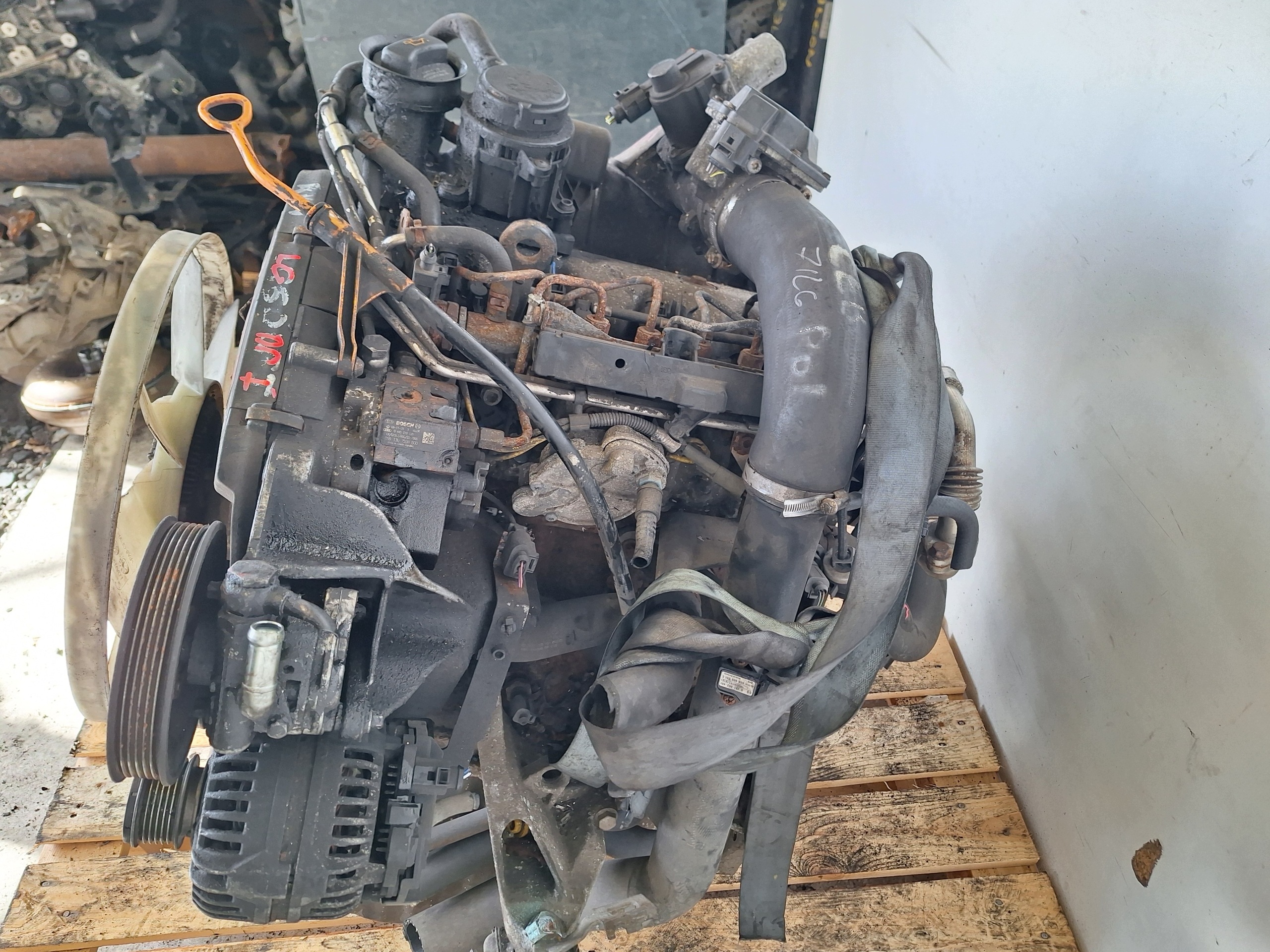 VOLKSWAGEN CRAFTER 09-11 engine 2.5 CEB EURO 4 !FILM!