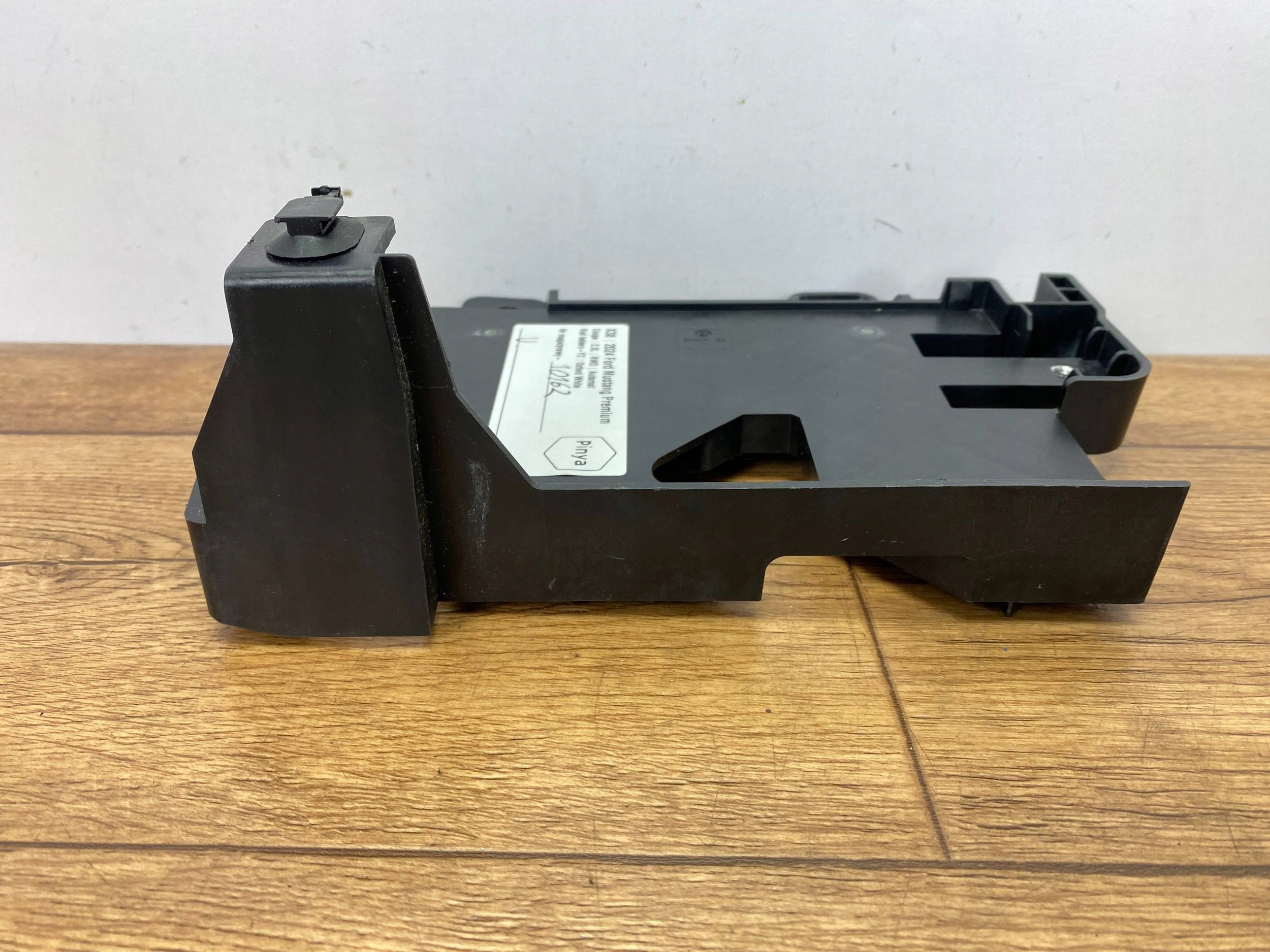 Support plaque Navigation Ford Mustang VII MK7 S650 2024+