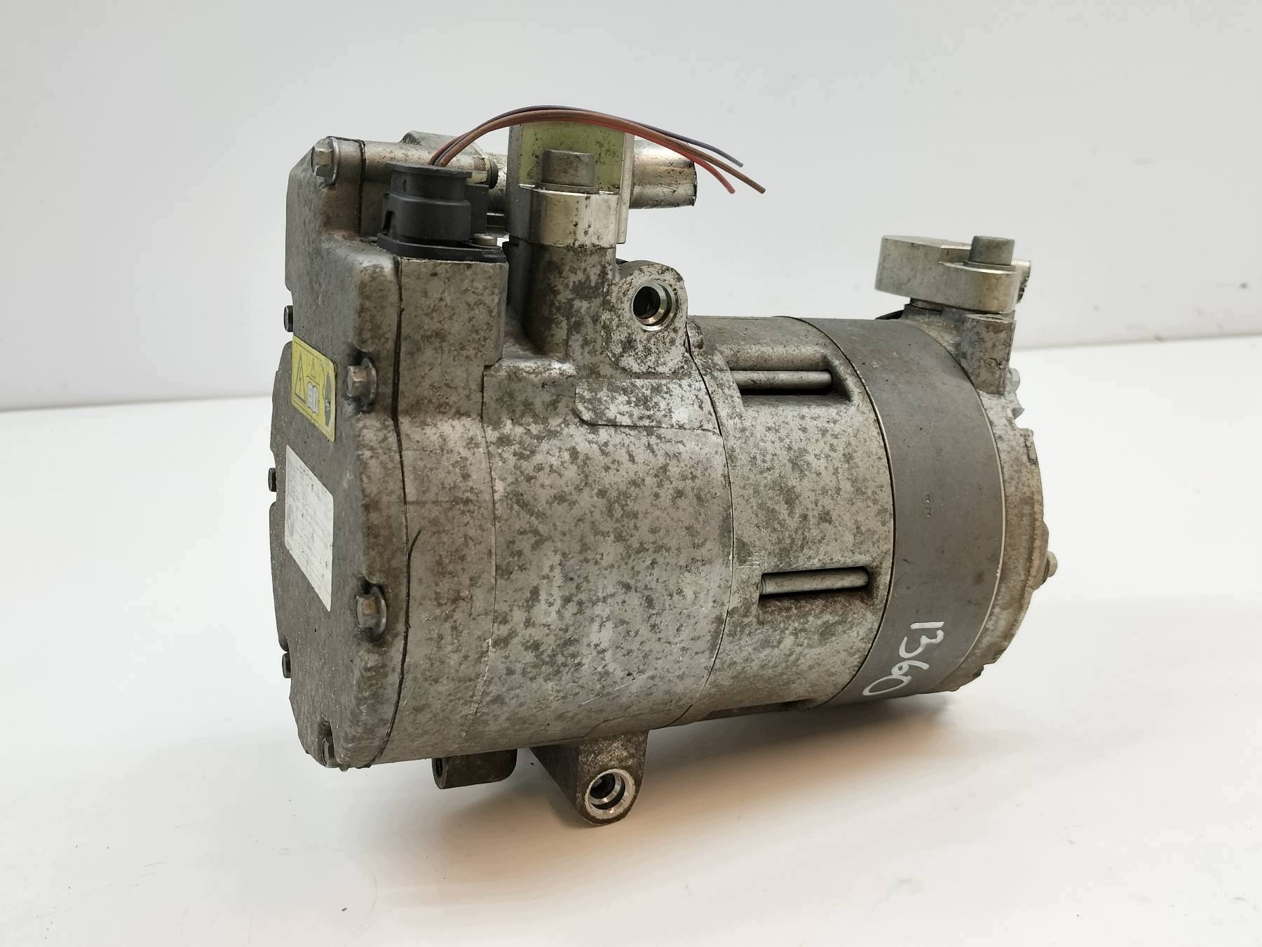 air conditioning compressor 9496109 PHEV Bmw Seria 5 VII (2017-2024) G30/G31