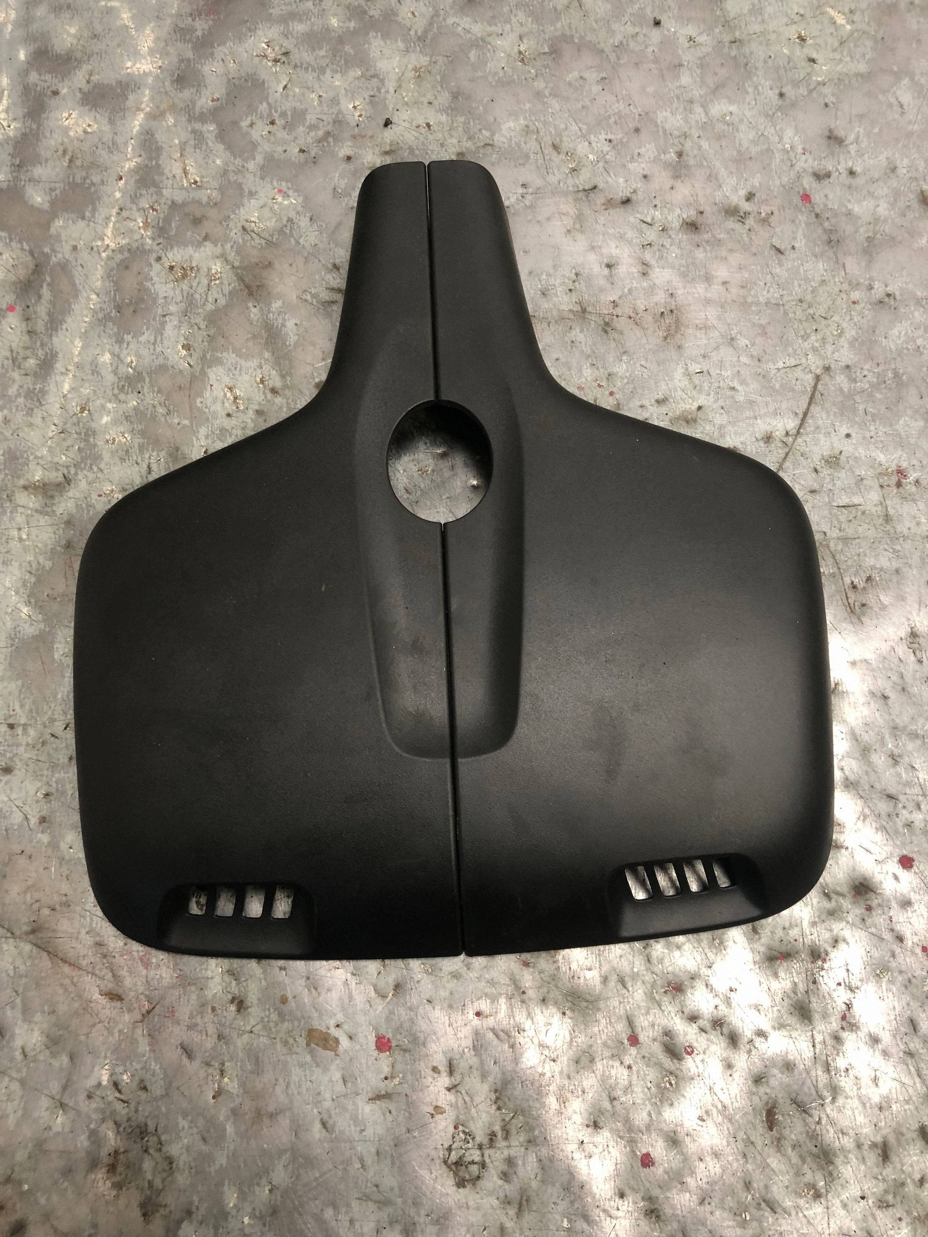 couverture rétroviseur interne OPEL ASTRA J 13305890 13305889