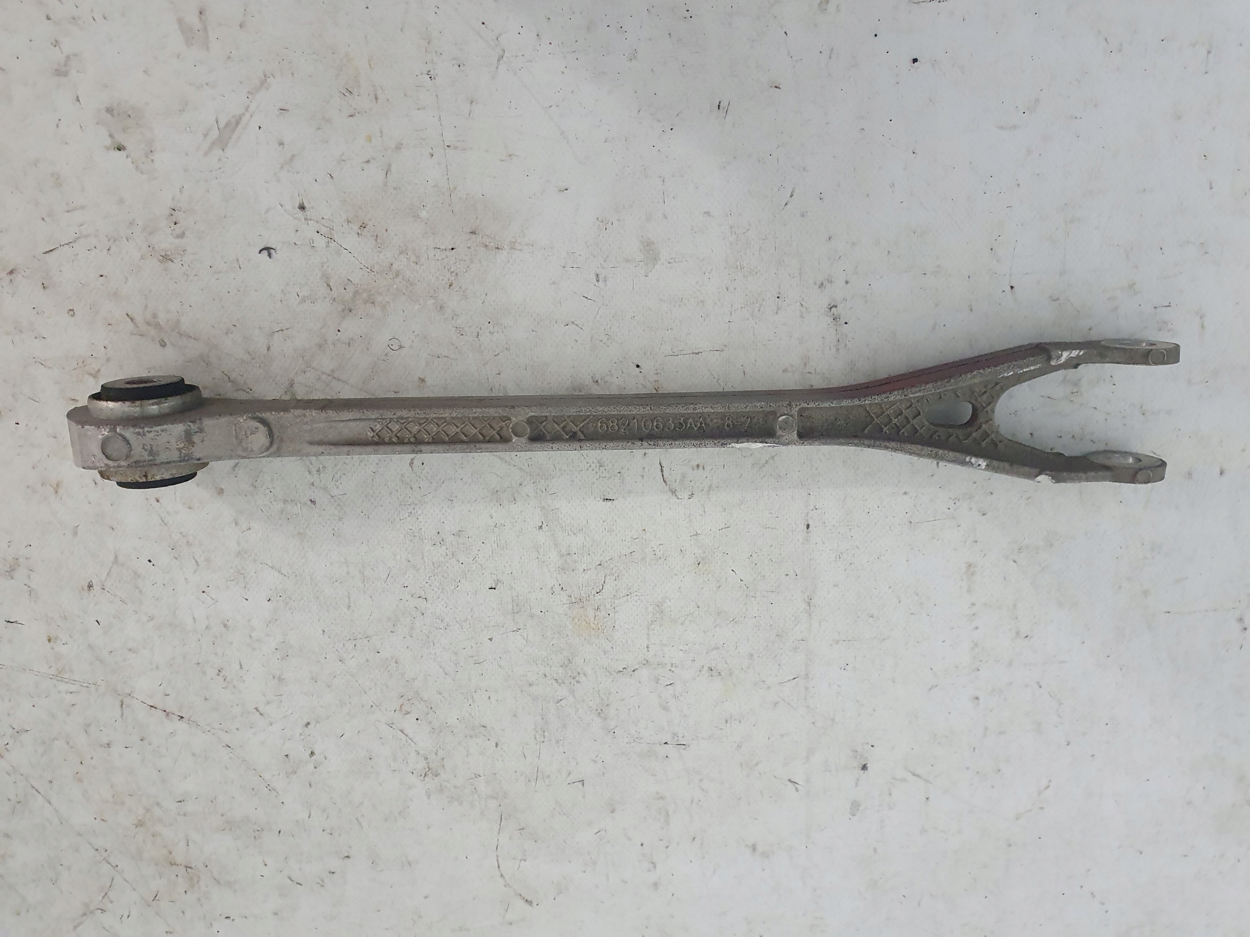 DODGE CHARGER LIFT CHALLENGER 15- Querlenker heck links = rechts 68210633AA