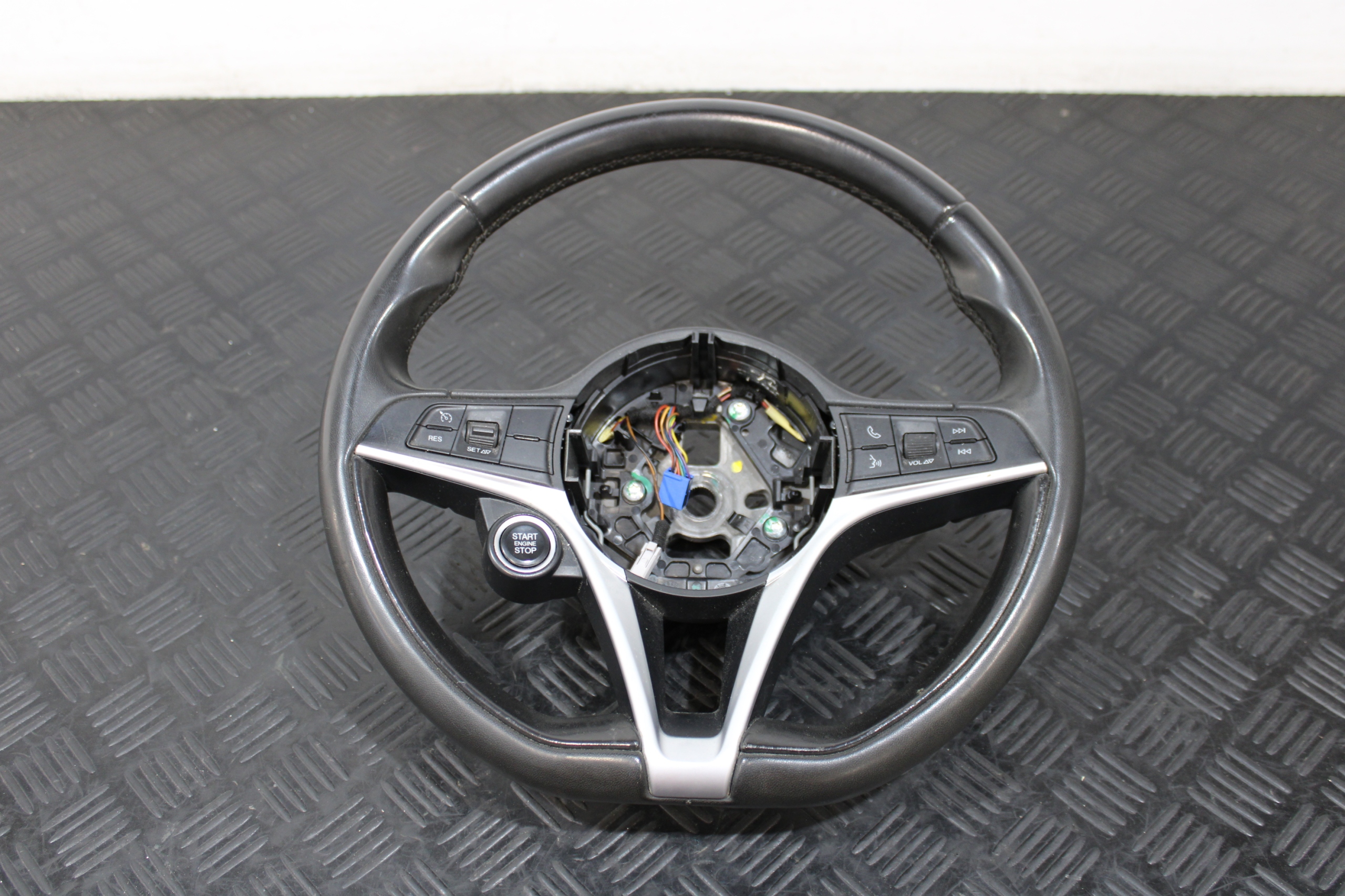 volant MULTIFUNKCJA ALFA ROMEO GIULIA
