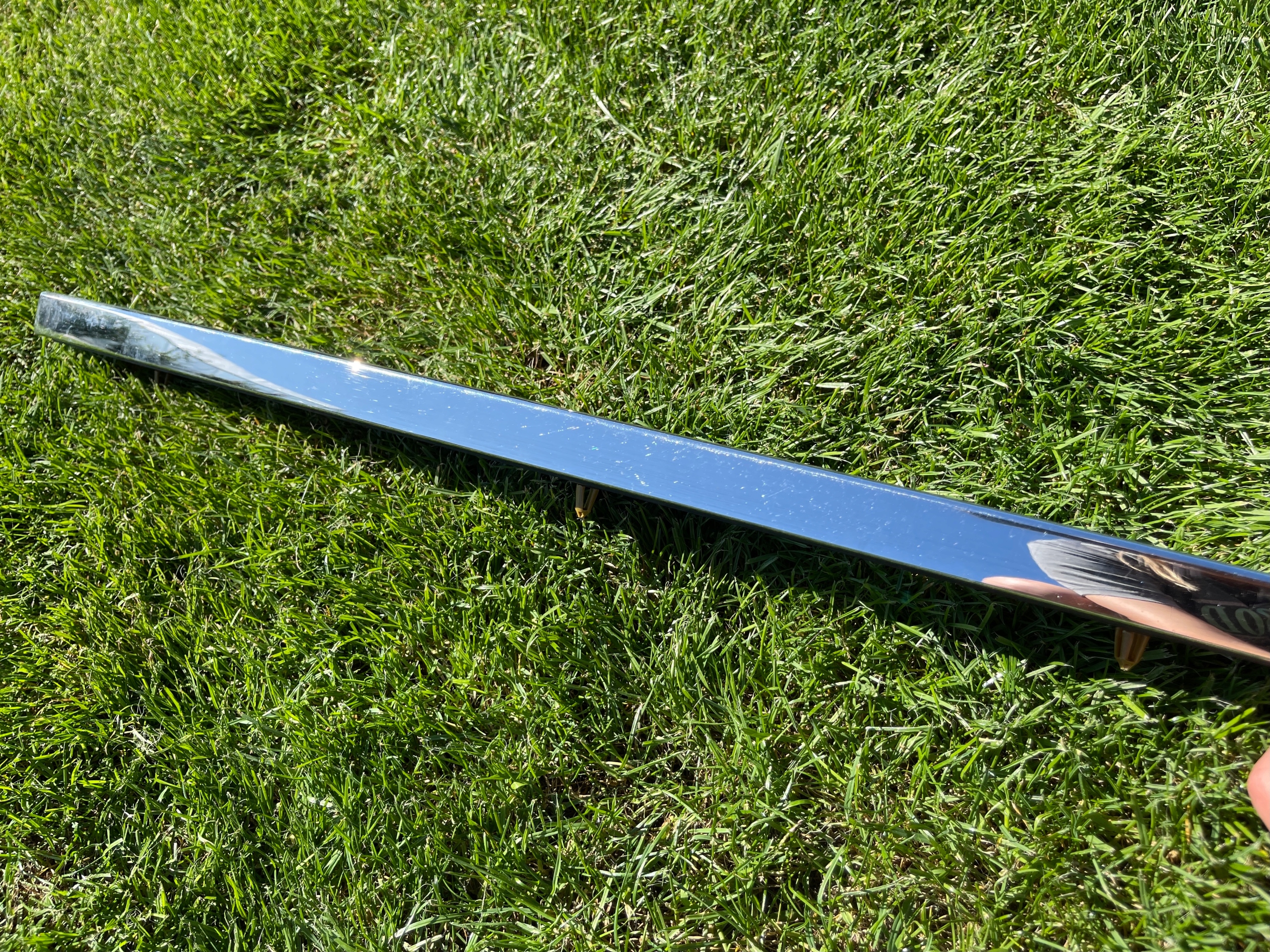 MERCEDES W204 KOMBI BLENDA LISTWA CHROM KLAPY BAGAŻNIKA TYŁ A2047400593 Typ samochodu Samochody osobowe