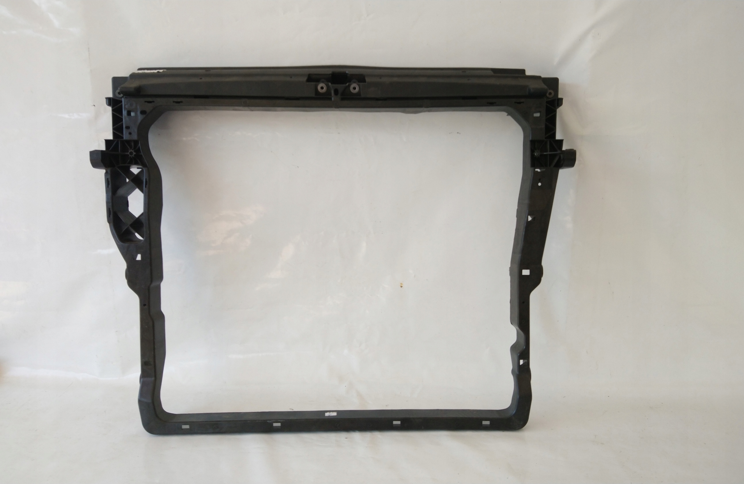 support panel for radiators VW CRAFTER II MAN TGE 7C0805335