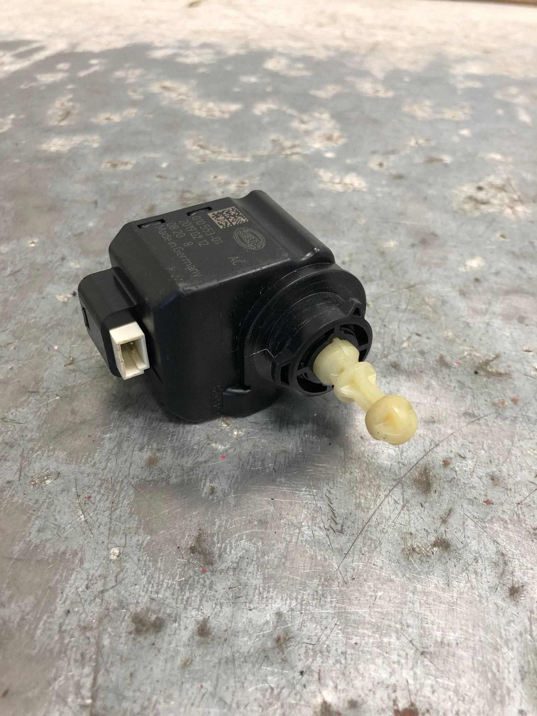 Motor Regulations- Leuchten VW GOLF VII LIFT 010553-01
