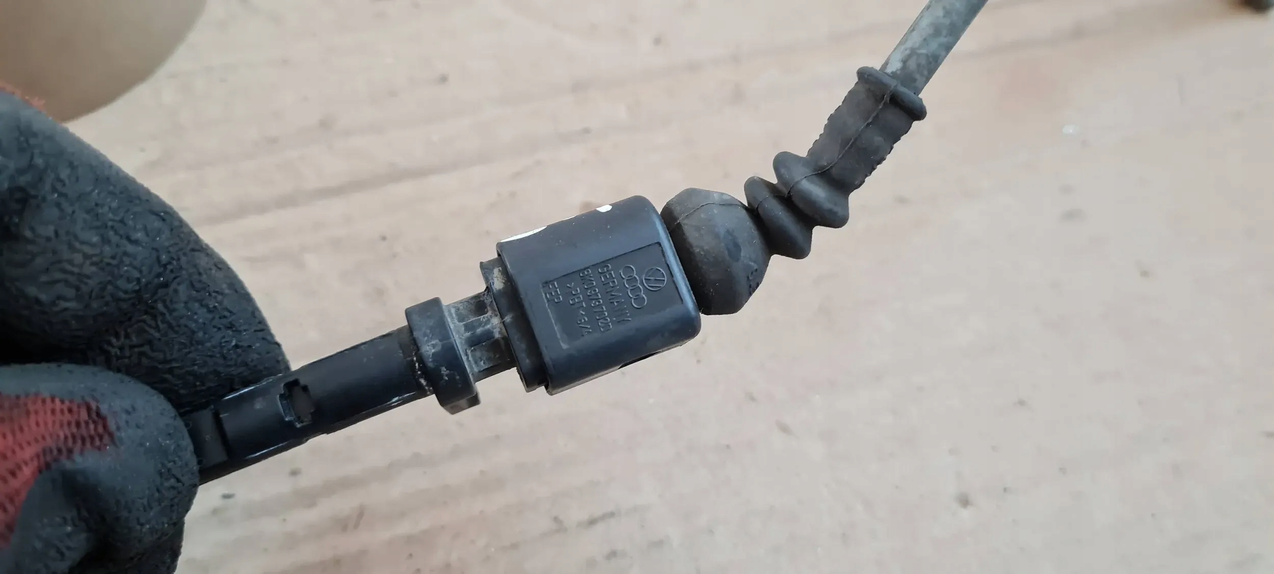 A5 8W SENSOR ABS HECK 4M0927807C A4 B9 8W Q5 Q7